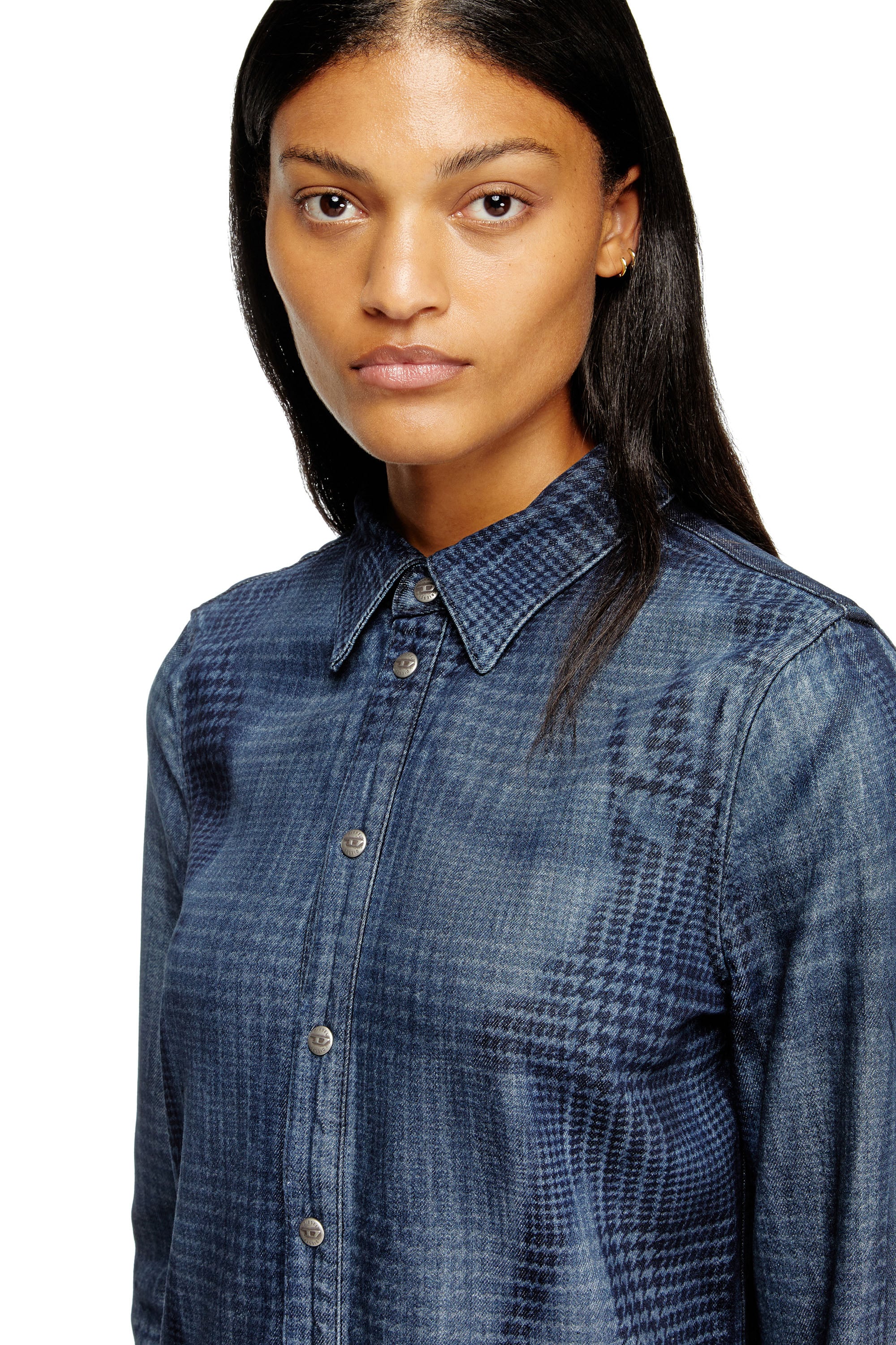 Diesel - DE-EAZY DRESS-S, Damen Hemdblusenkleid aus flie&szlig;endem Prince of Wales Denim in Blau - 4