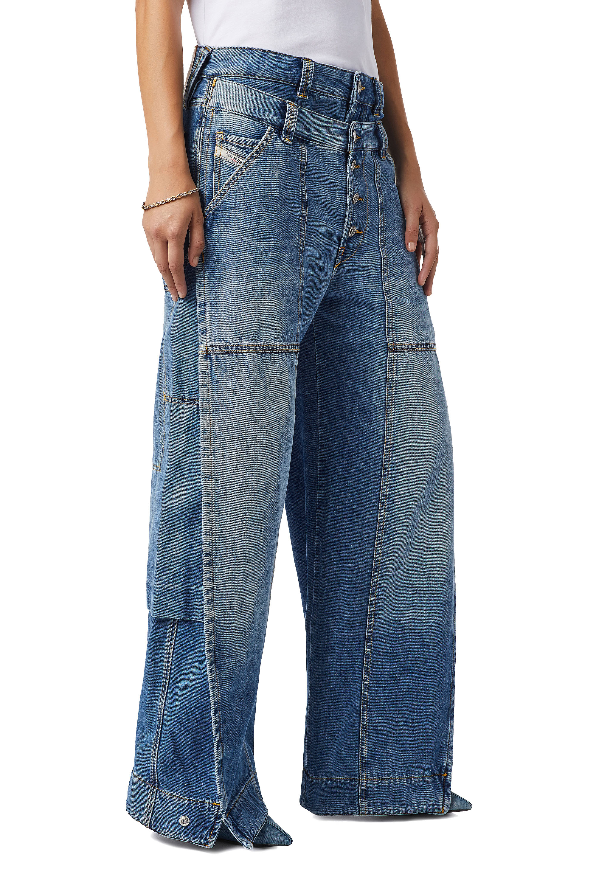 Diesel - D-Laly 0AFAM Bootcut and Flare Jeans, Mittelblau - Image 4