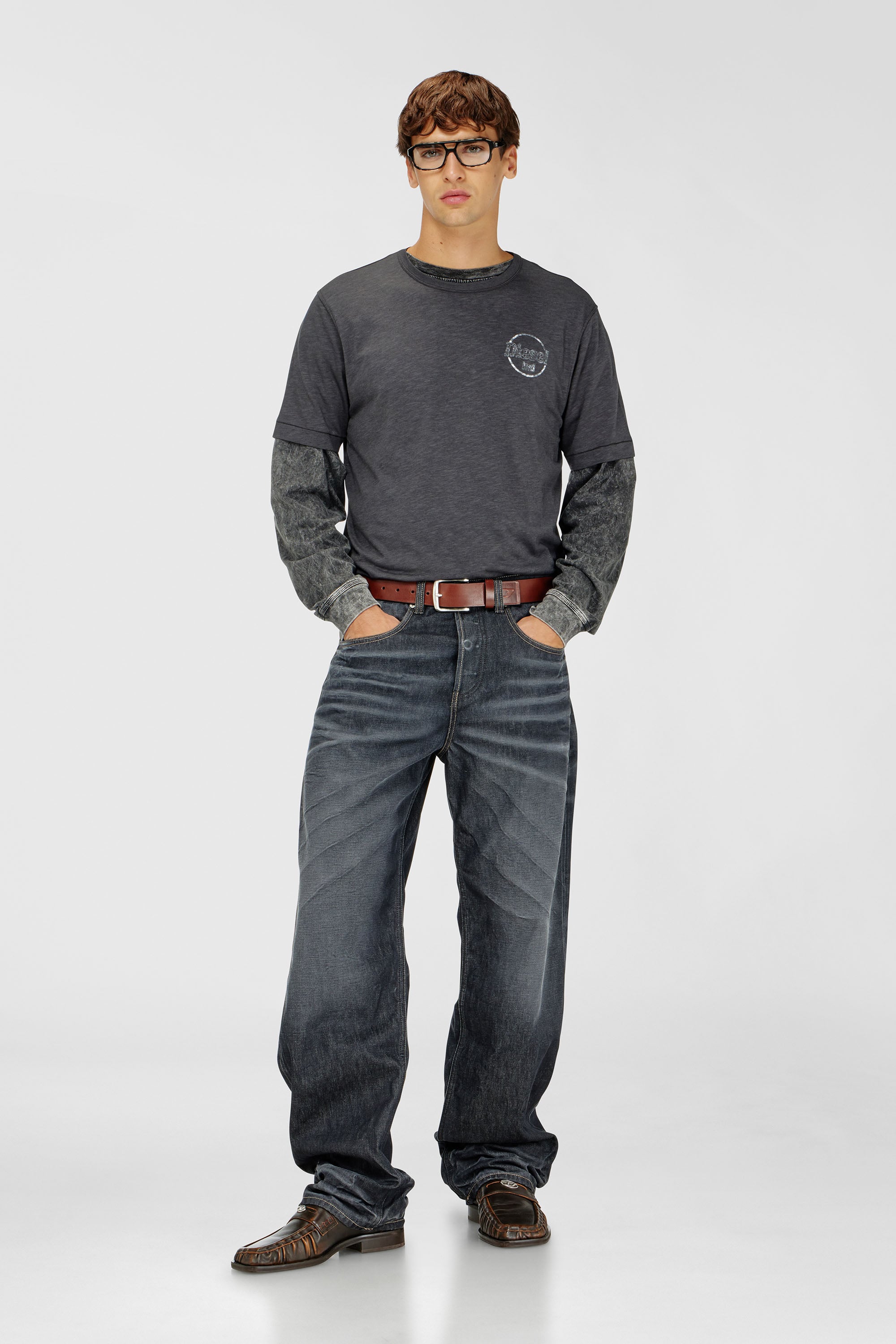 Diesel - T-ADJUST-B11, Herren T-Shirt aus Slub-Jersey mit Crack-Print in Dunkelgrau - 2