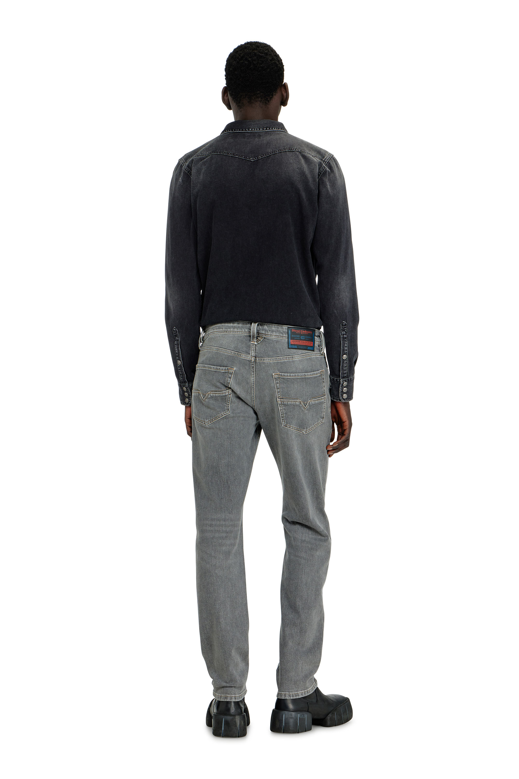 Diesel - Herren Regular Jeans 1986 Larkee-Beex 0KBBI, Grau - 3