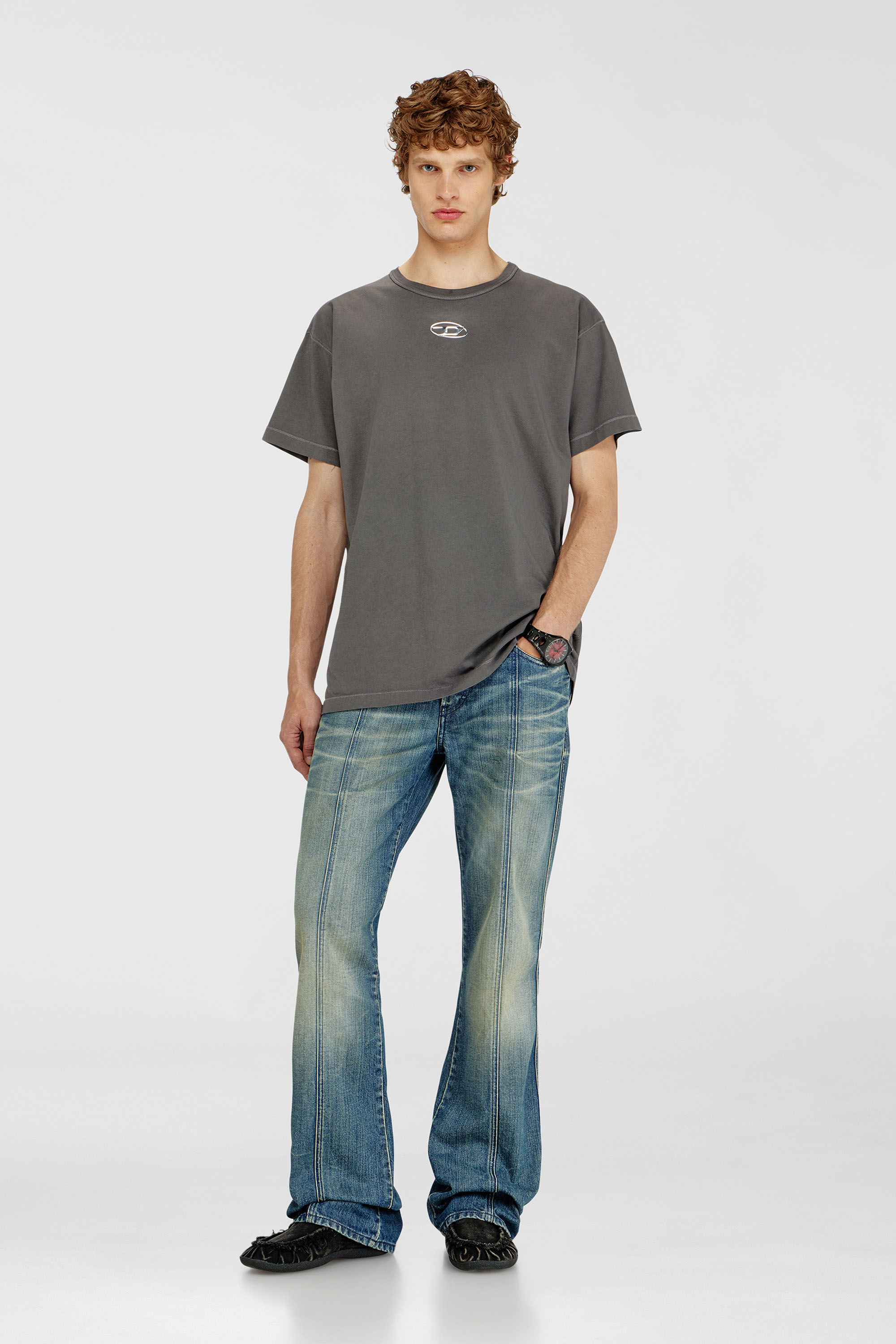 Diesel - T-NORM-IOD, Herren Leichtes Baumwoll-T-Shirt mit metallischem ovalem D-Logo in Grau - 2