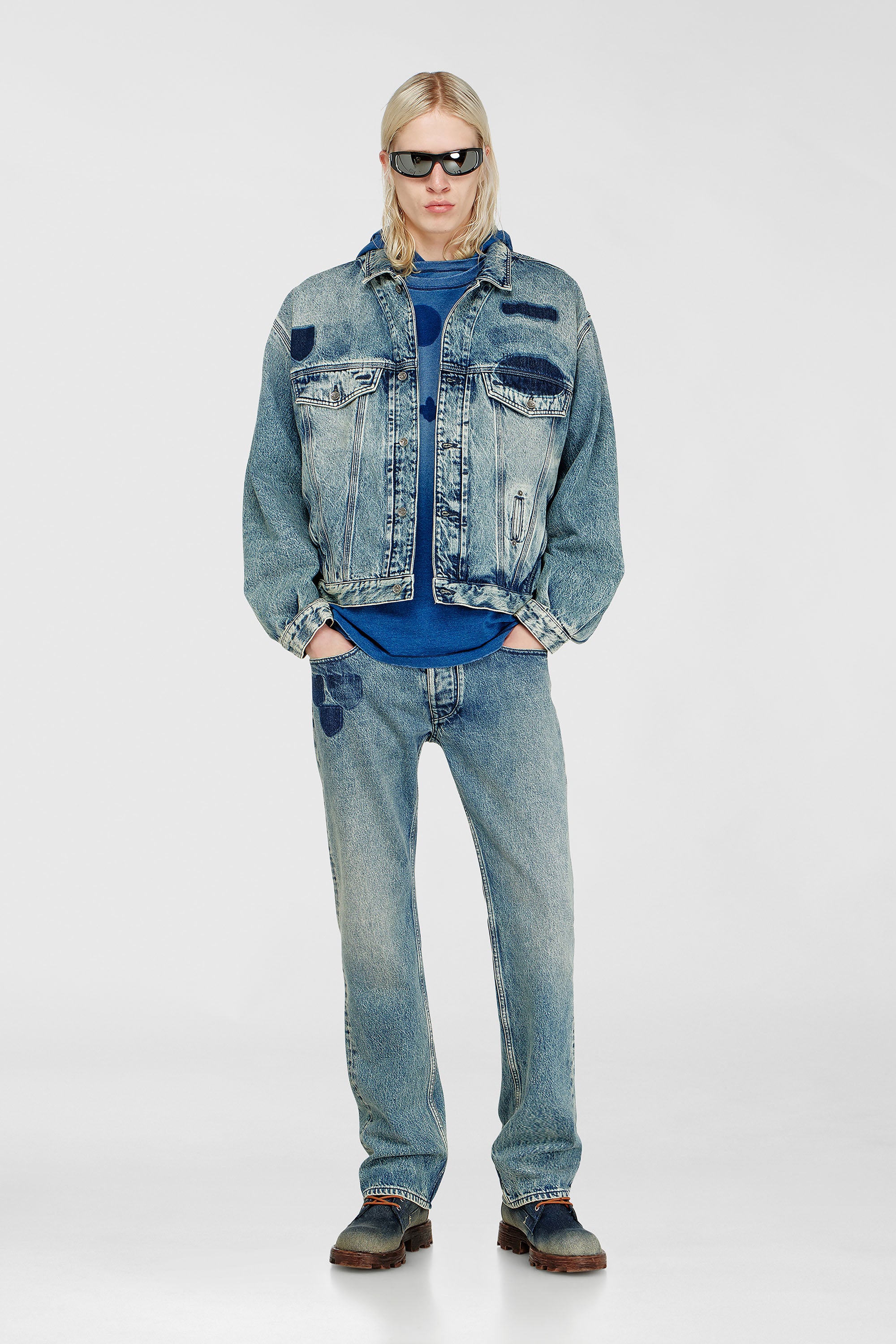 Diesel - T-NOX, Herren T-shirt mit patches mit schatteneffekt in Mittelblau - 2