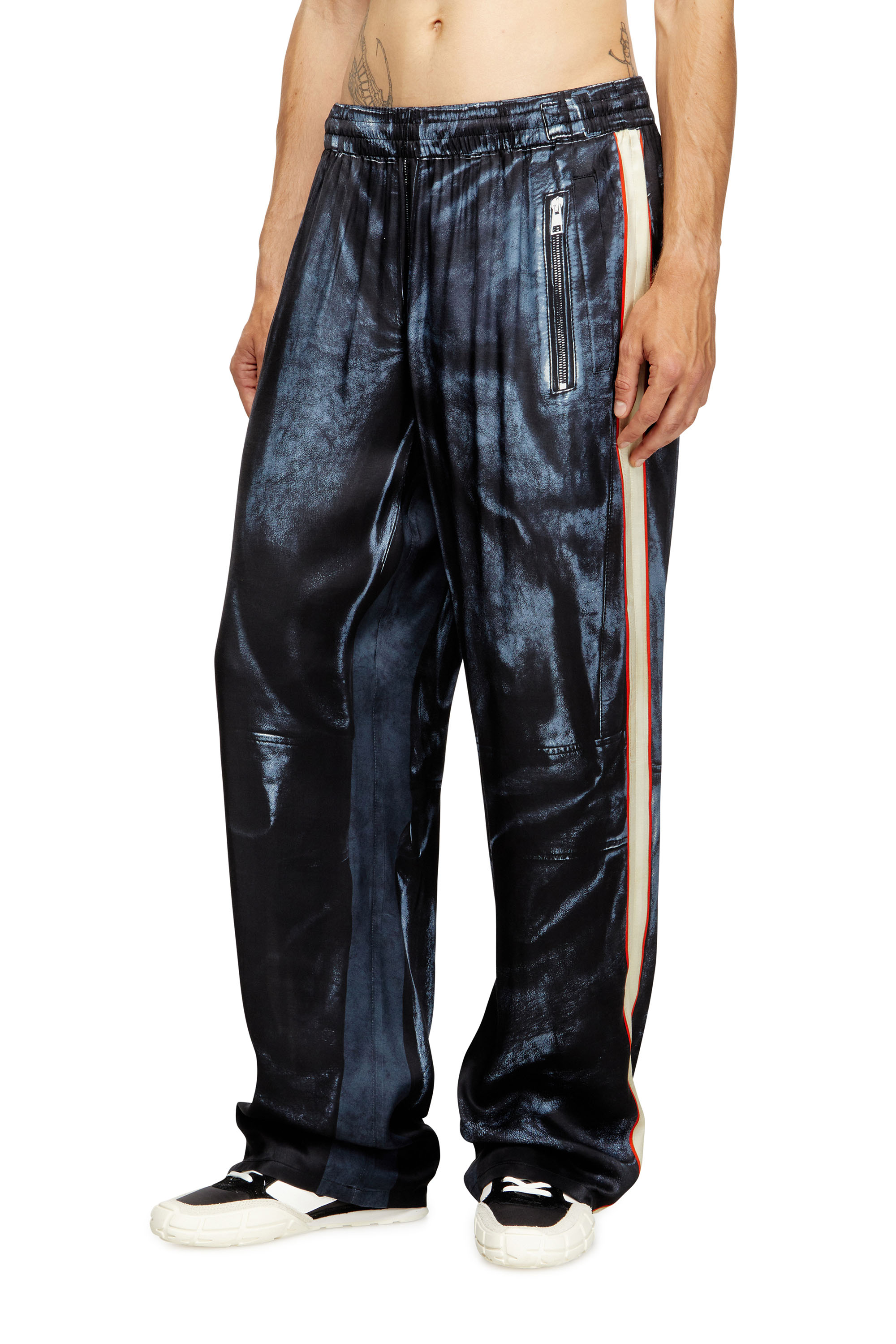 Diesel - P-THECKS-NMAN, Herren Hose aus Viskose mit Biker-Print in Schwarz/Blau - 3