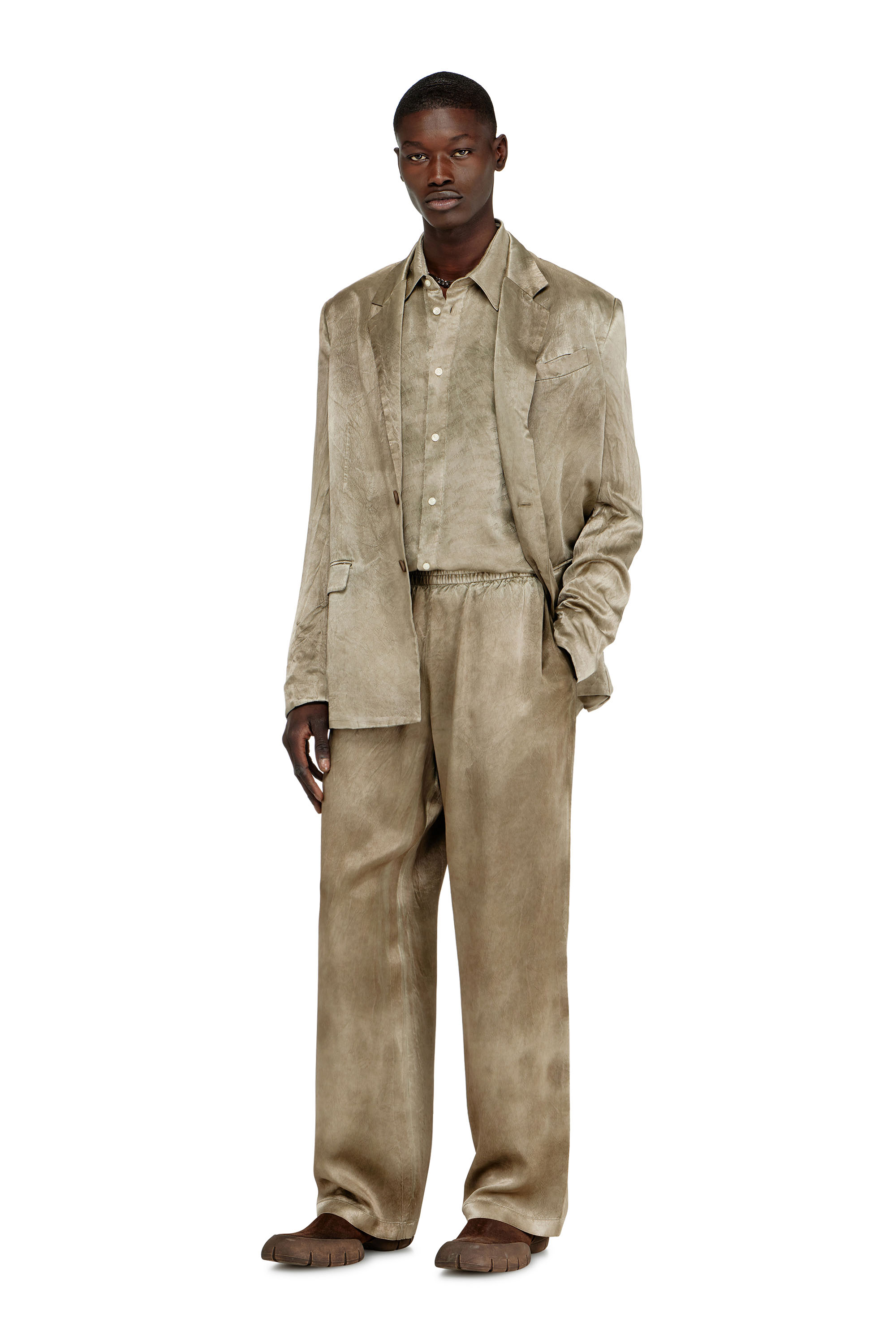 Diesel - S-KISSY-HNBW, Herren Shirt aus logo-jacquard-crinkled satin in Hellbraun - 1