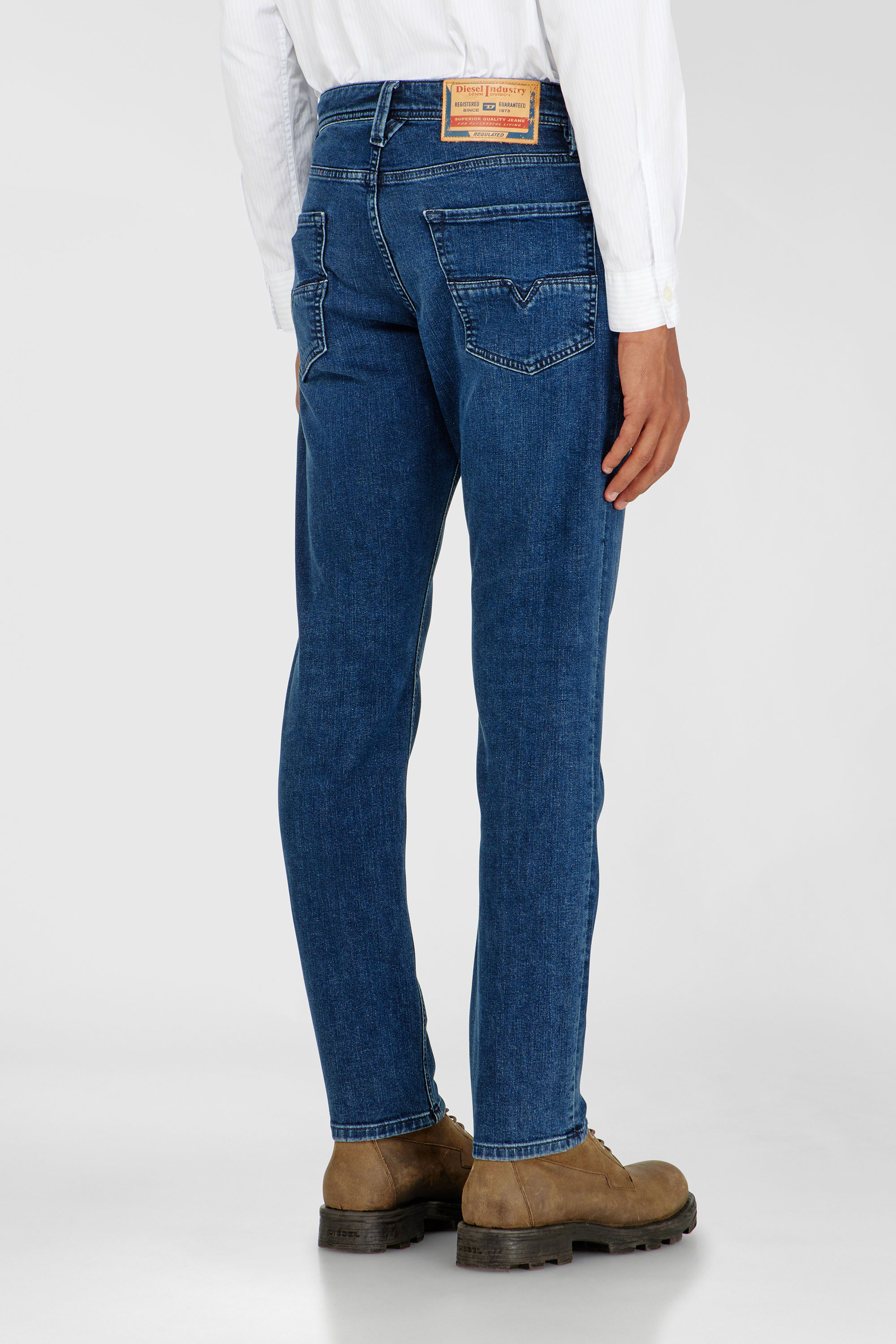 Diesel - Herren Regular Jeans 1986 Larkee-Beex 0BEDA, Dunkelblau - 5