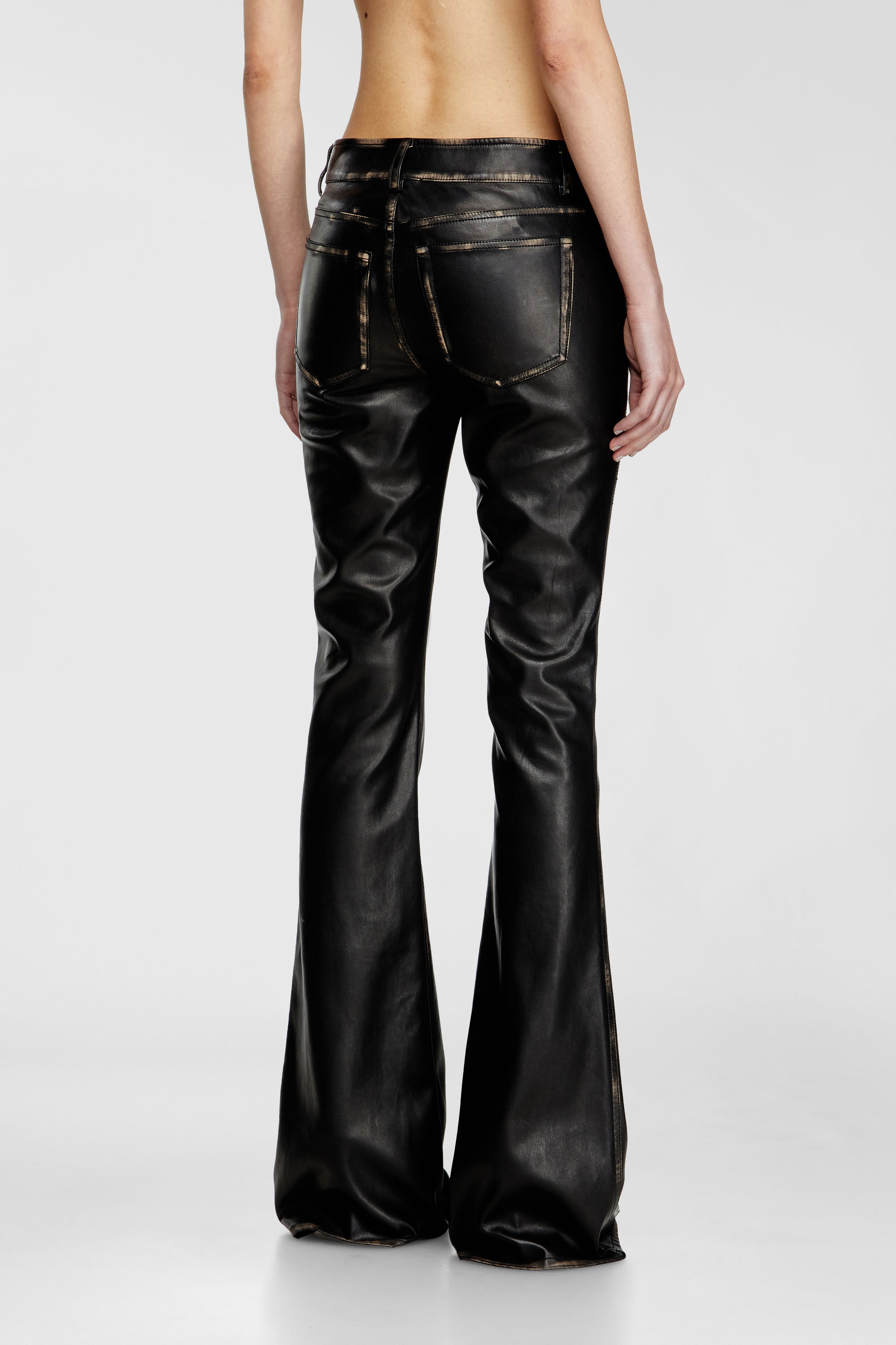 Diesel - P-STELLAR-Q1, Damen Five-Pocket-Hose aus Kunstleder in Schwarz - 4