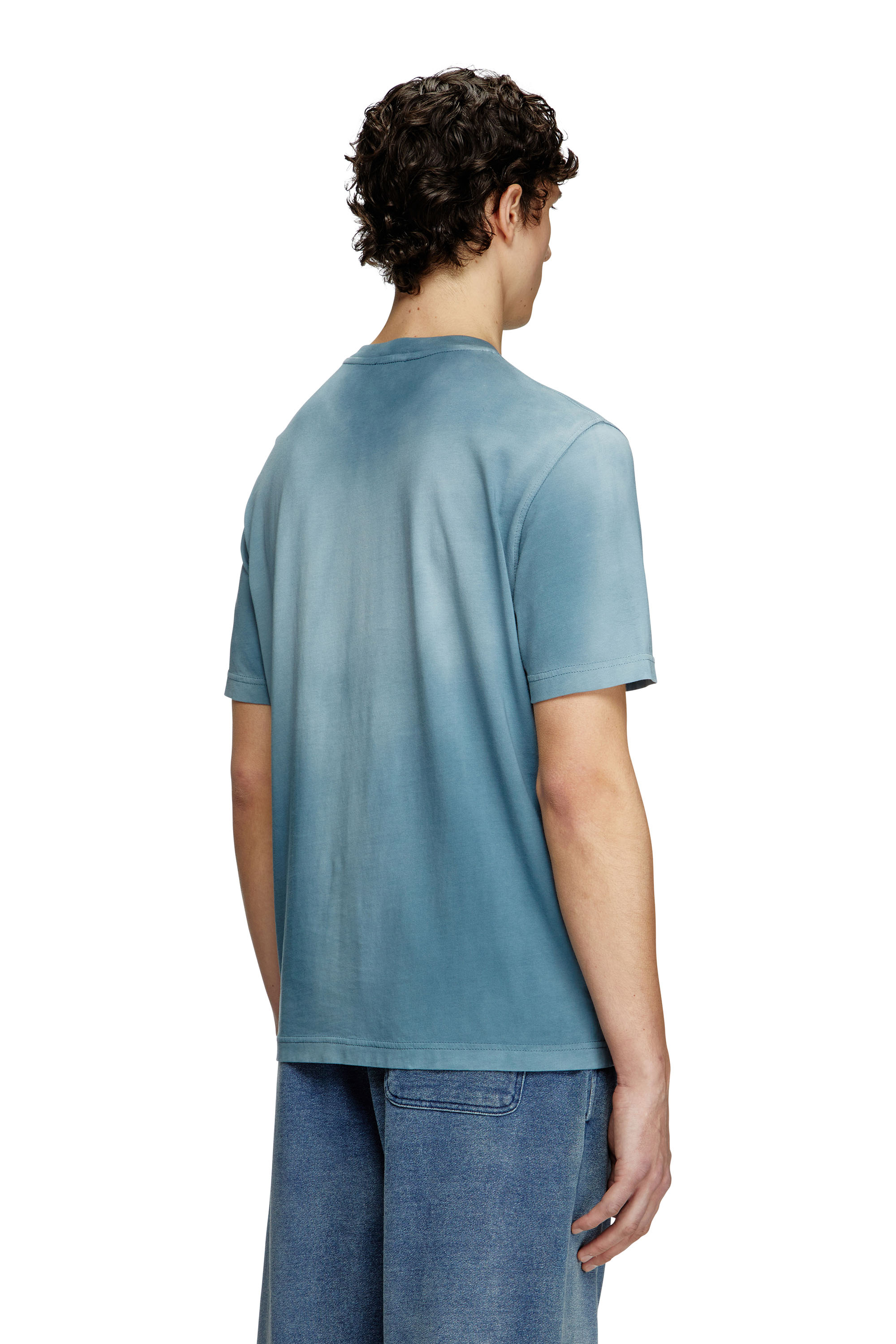 Diesel - T-ADJUST-R15, Herren Verblasstes T-Shirt mit Mikro-Logo-Stickerei in Hellblau - 4