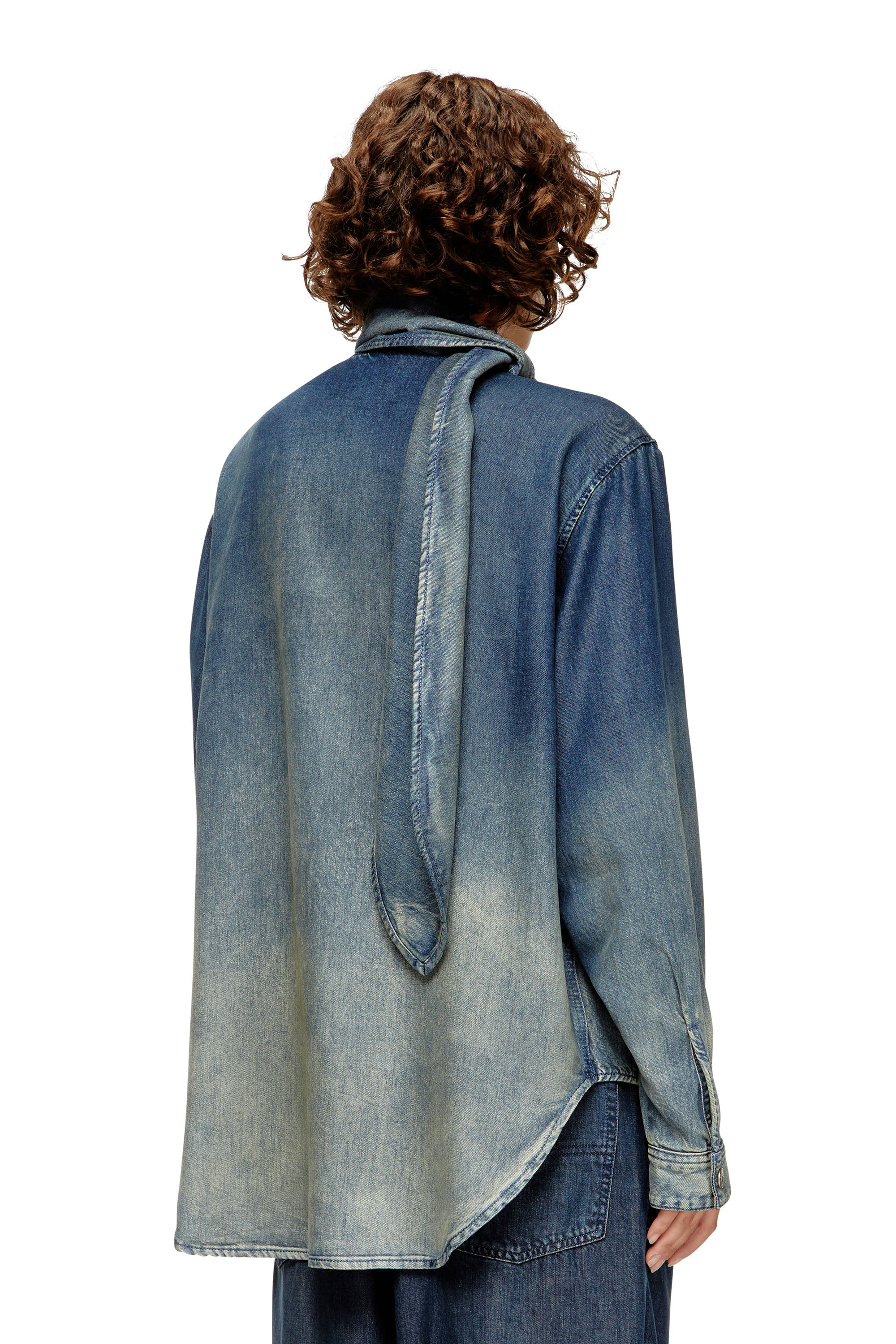 Diesel - DE-NANCY-S, Damen Bluse aus fließendem Denim mit vielgetragenem Laser-Effekt in Mittelblau - 4
