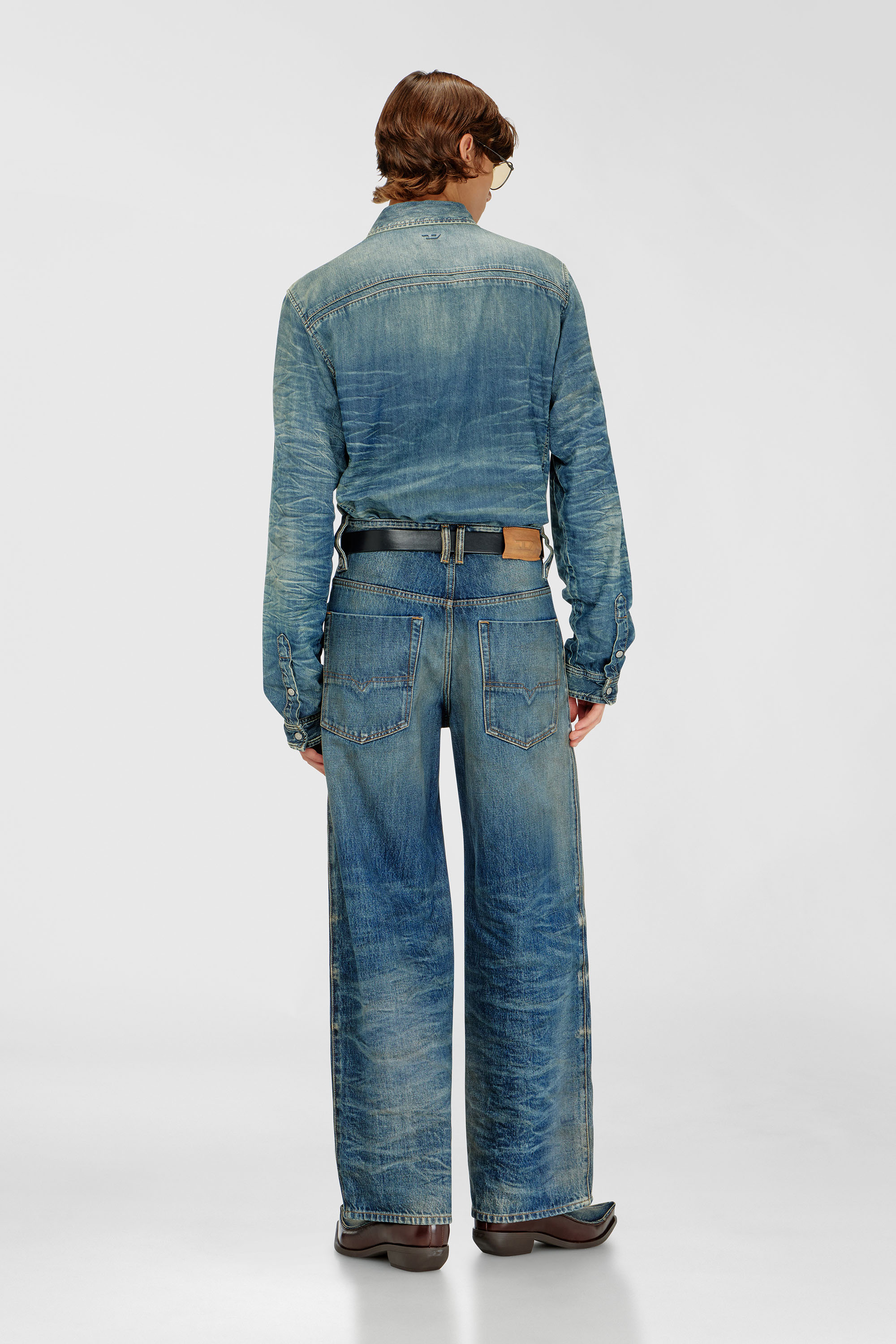 Diesel - Unisex Relaxed Jeans 1982 D-Hakou 007GC, Mittelblau - 3