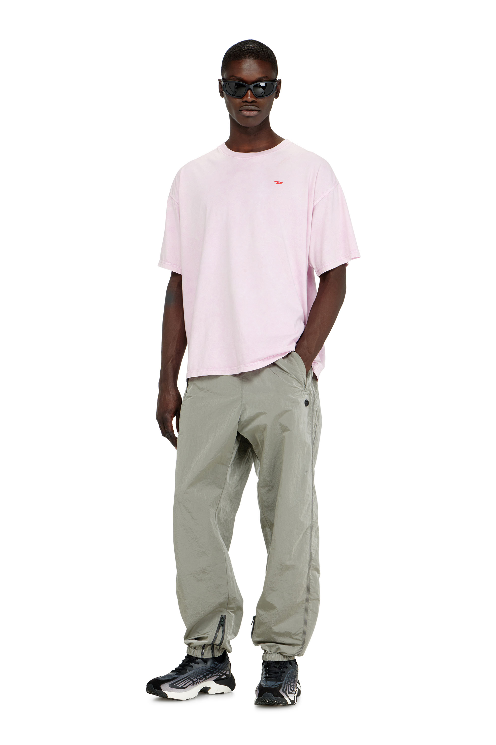 Diesel - T-BOXT-AA14, Herren Baumwoll-T-Shirt mit behandelten Effekt in Rosa - 2
