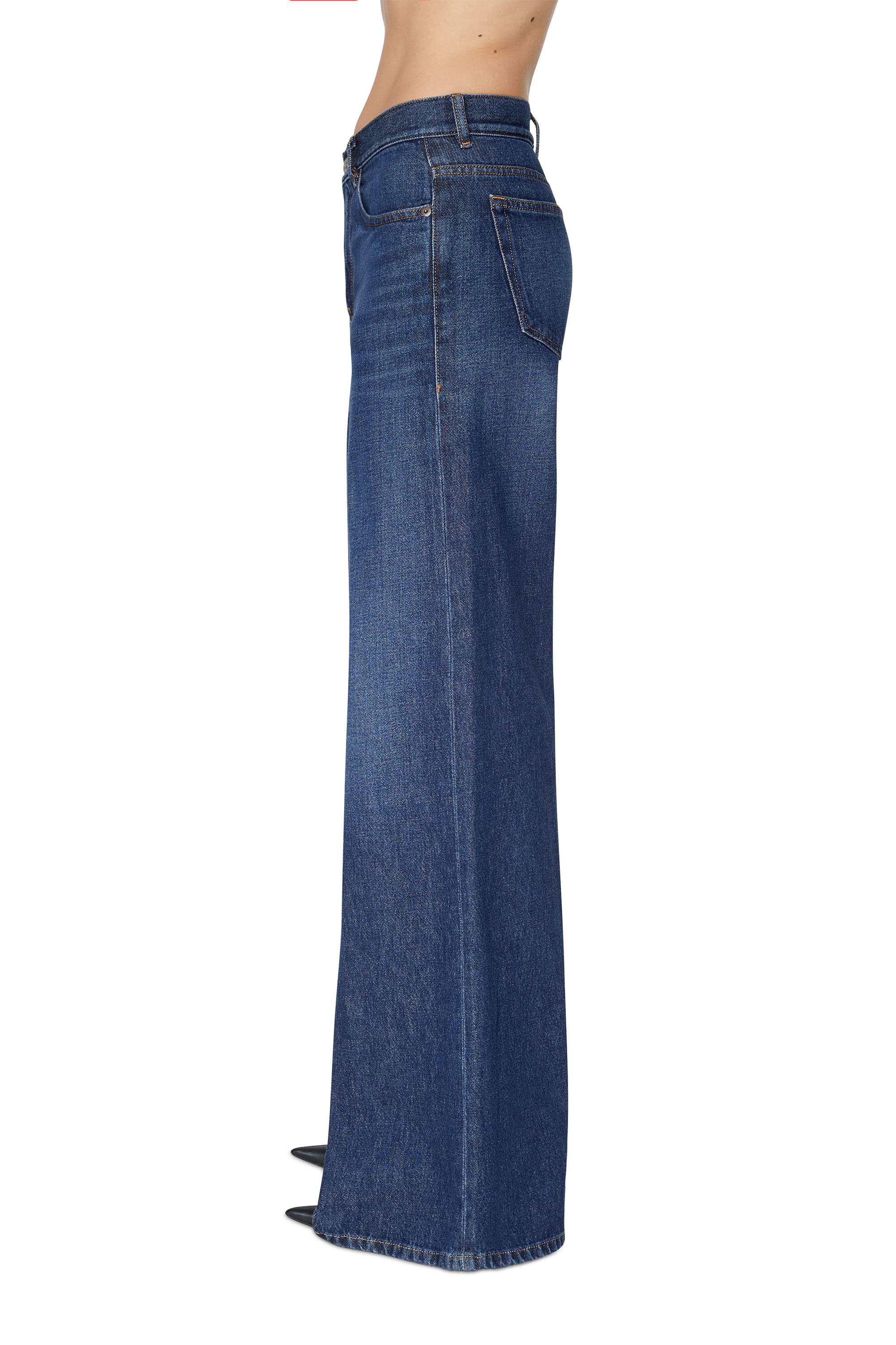 Damen Bekleidung Jeans Röhrenjeans DIESEL Denim Andere materialien jeans in Blau 