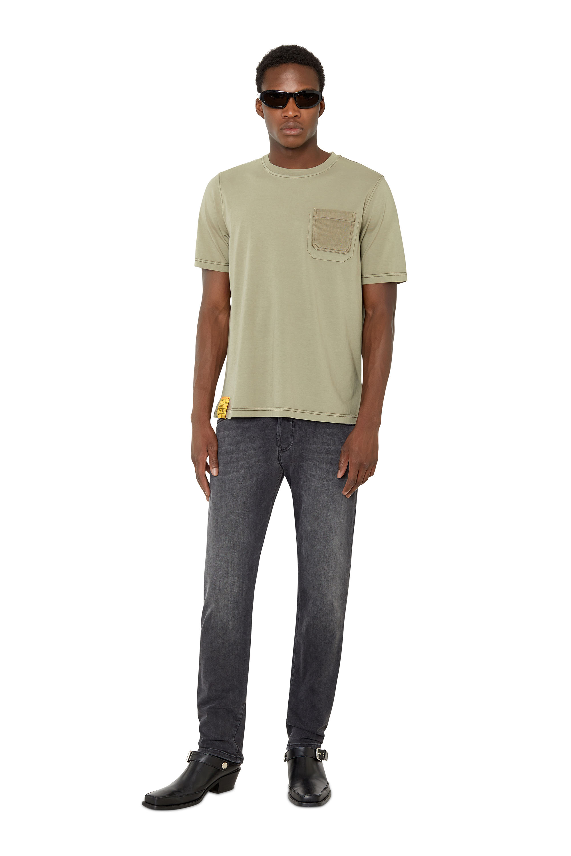 Diesel - D-Yennox 0IHAV Tapered Jeans, Schwarz/Dunkelgrau - Image 5