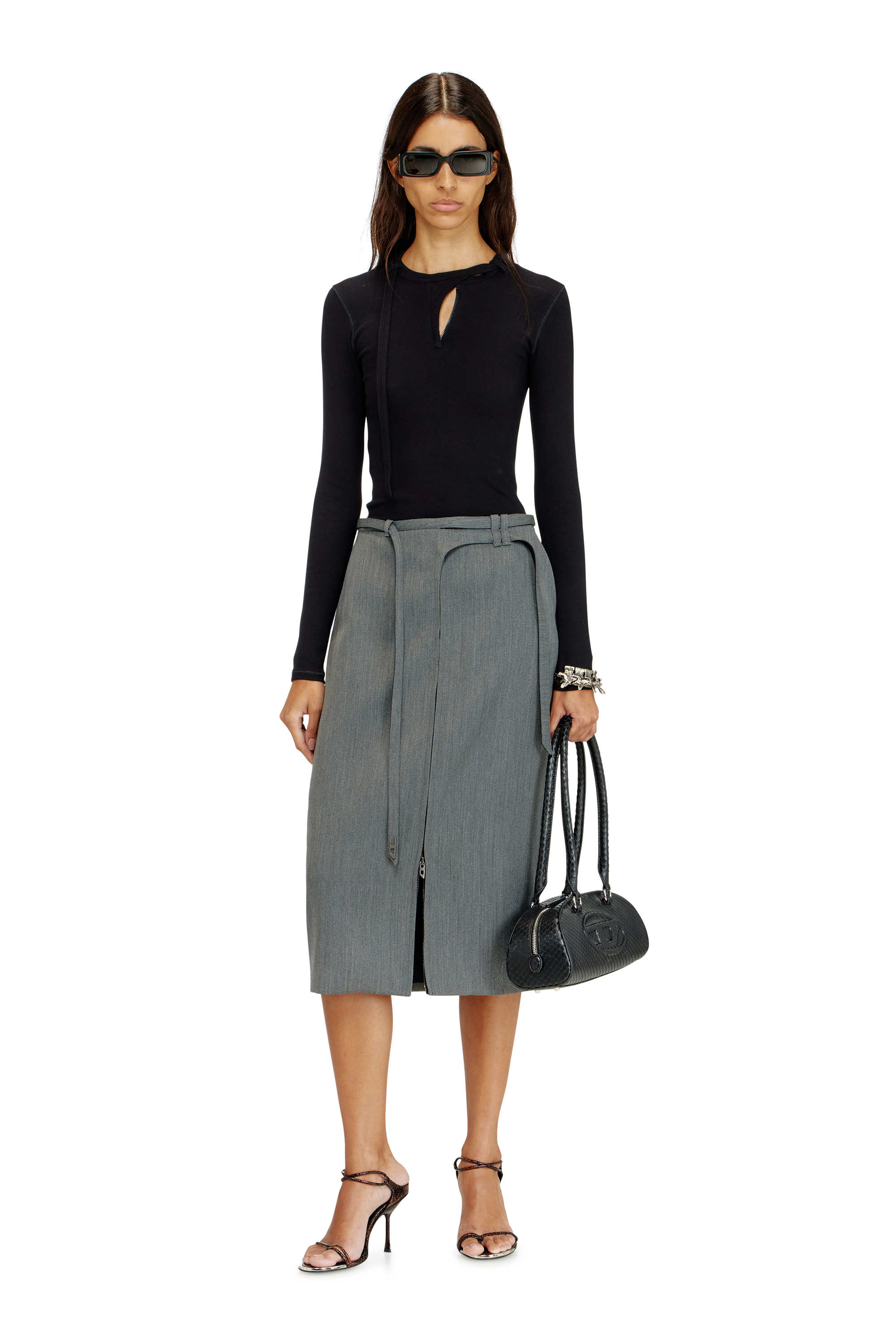 Diesel - 1DR DOME SHOULDER EW, Damen 1DR Dome-Langgezogene Bowlingtasche aus strukturiertem Leder in Schwarz - 3