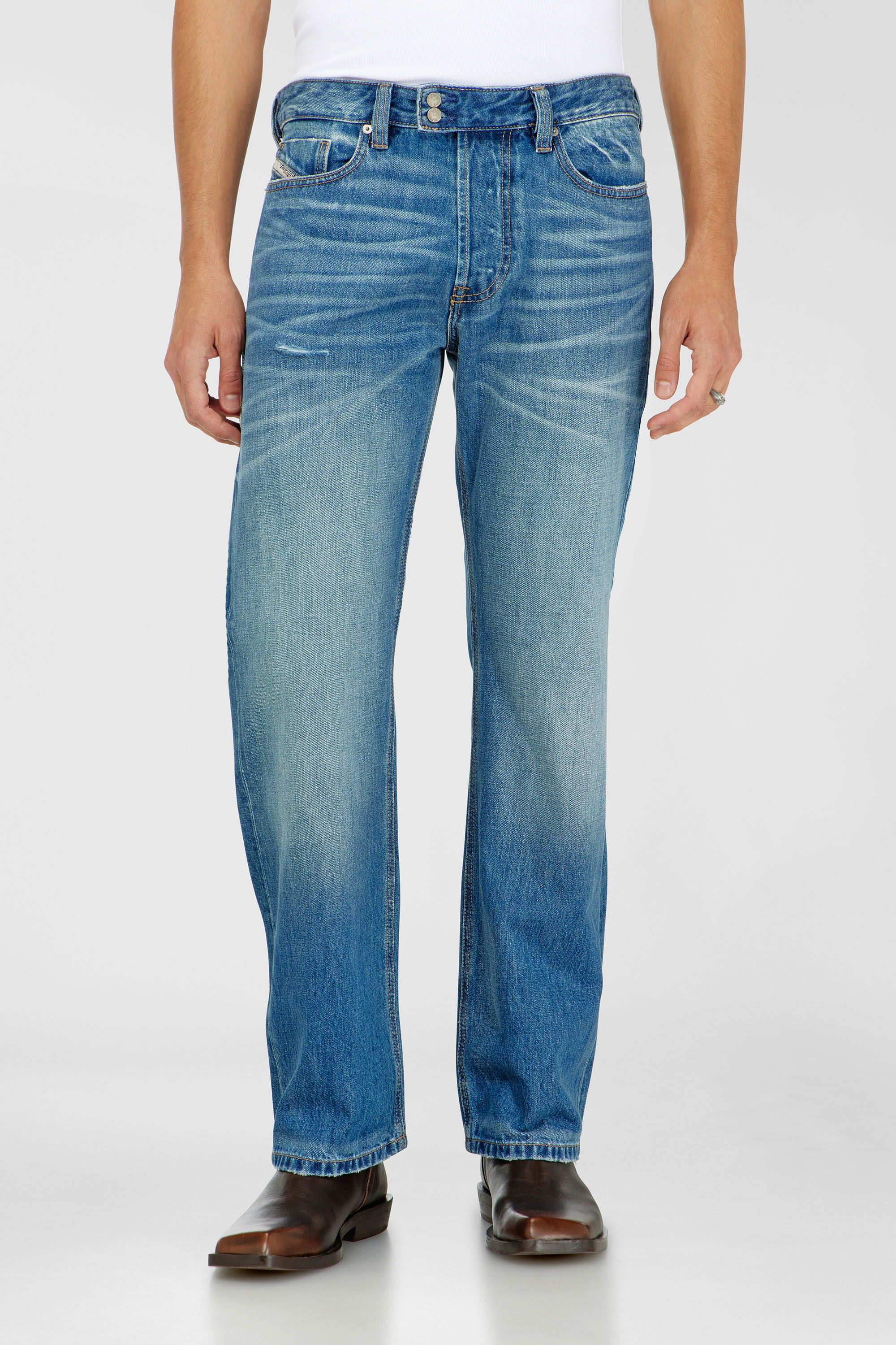 Diesel - Herren Relaxed Jeans 1980 D-Eeper 0DLDC, Mittelblau - 4