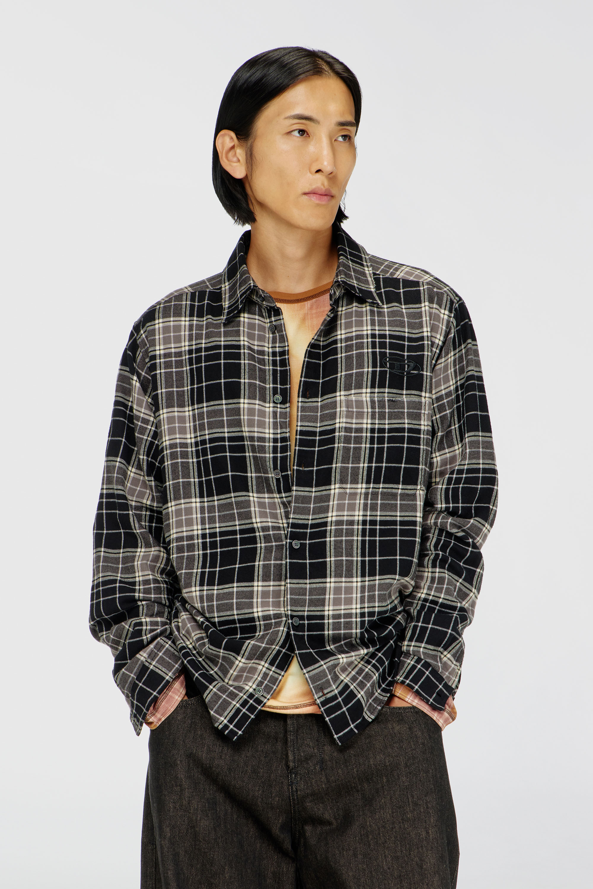 Diesel - S-SIMPLY-HNBI, Herren Hemd aus soprtlich karierter Flanell mit distressed look in Schwarz/Grau - 1