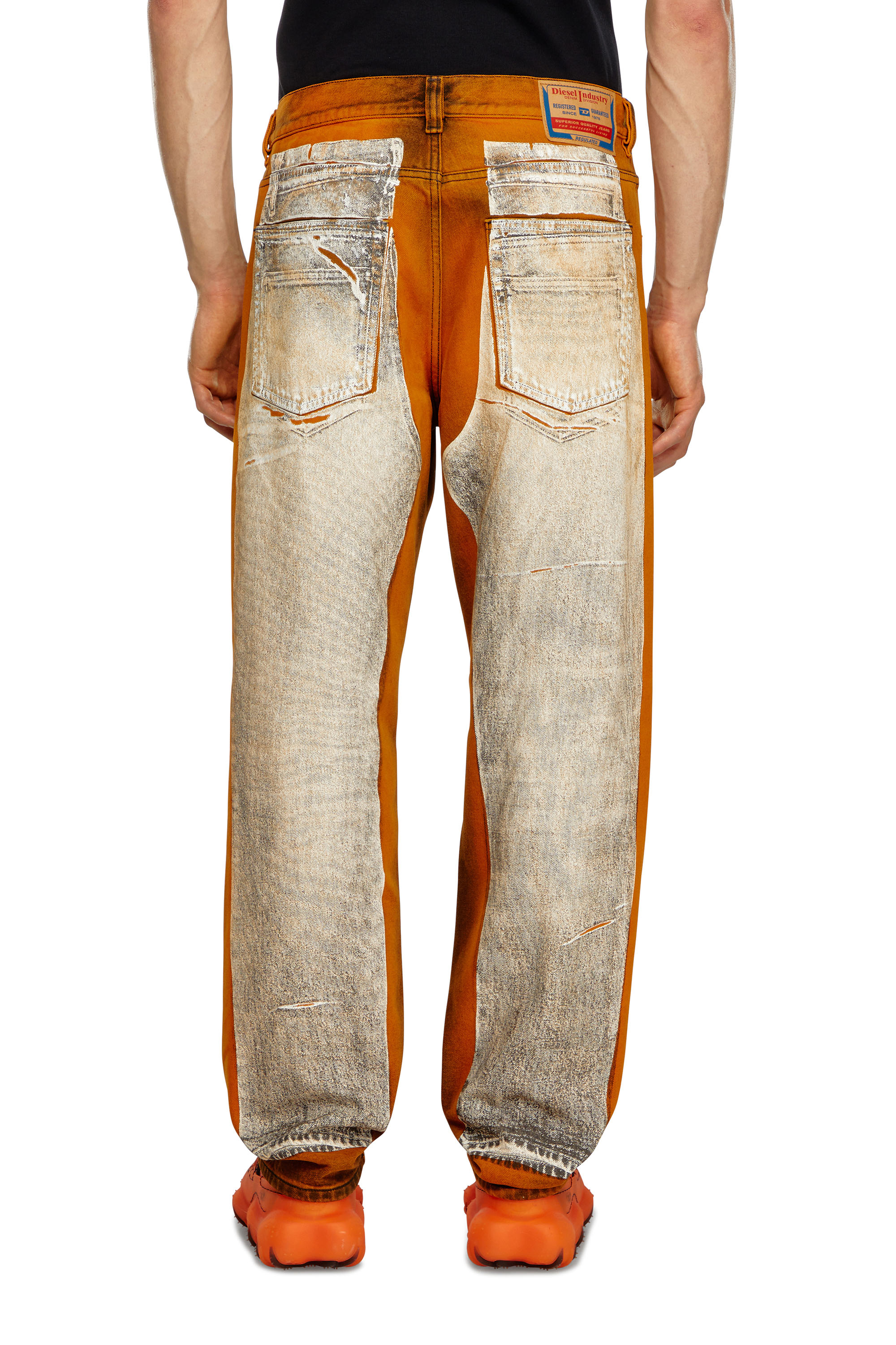 Diesel - Straight Jeans 2010 D-Macs 007U8, Schwarz/Orange - Image 1