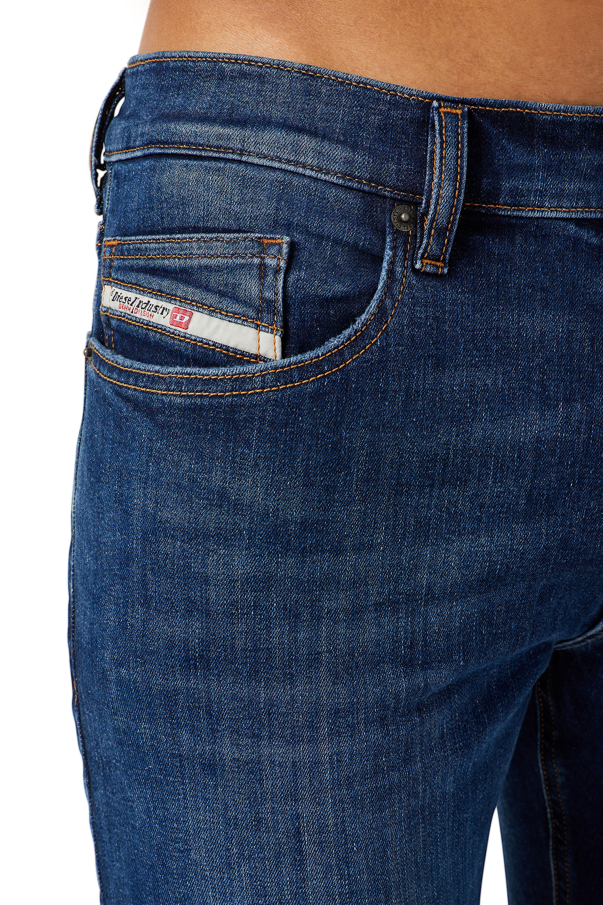 Diesel - D-Luster 0GDAN Slim Jeans, Mittelblau - Image 3