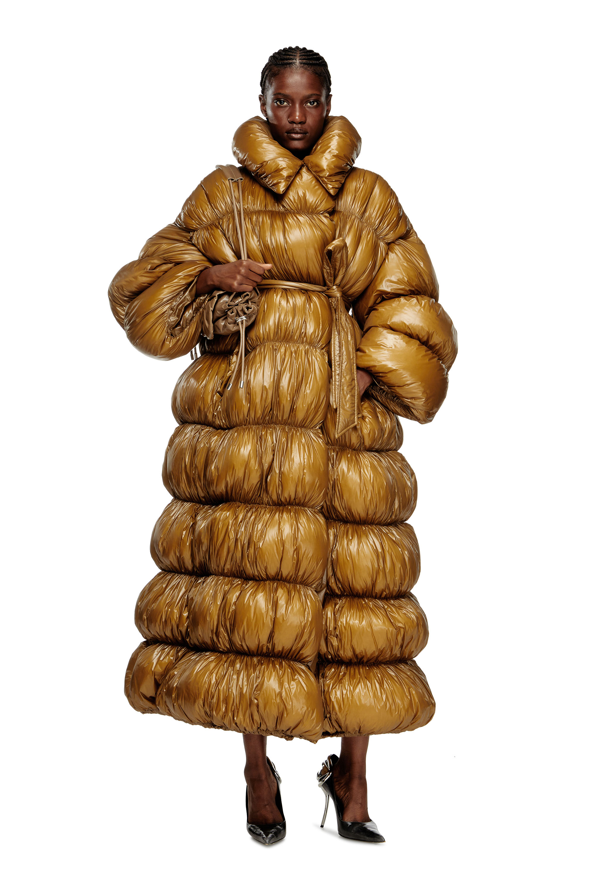 Diesel - W-INONA-LONG, Damen Gesteppter Daunenmantel mit Gürtel in Braun - 3