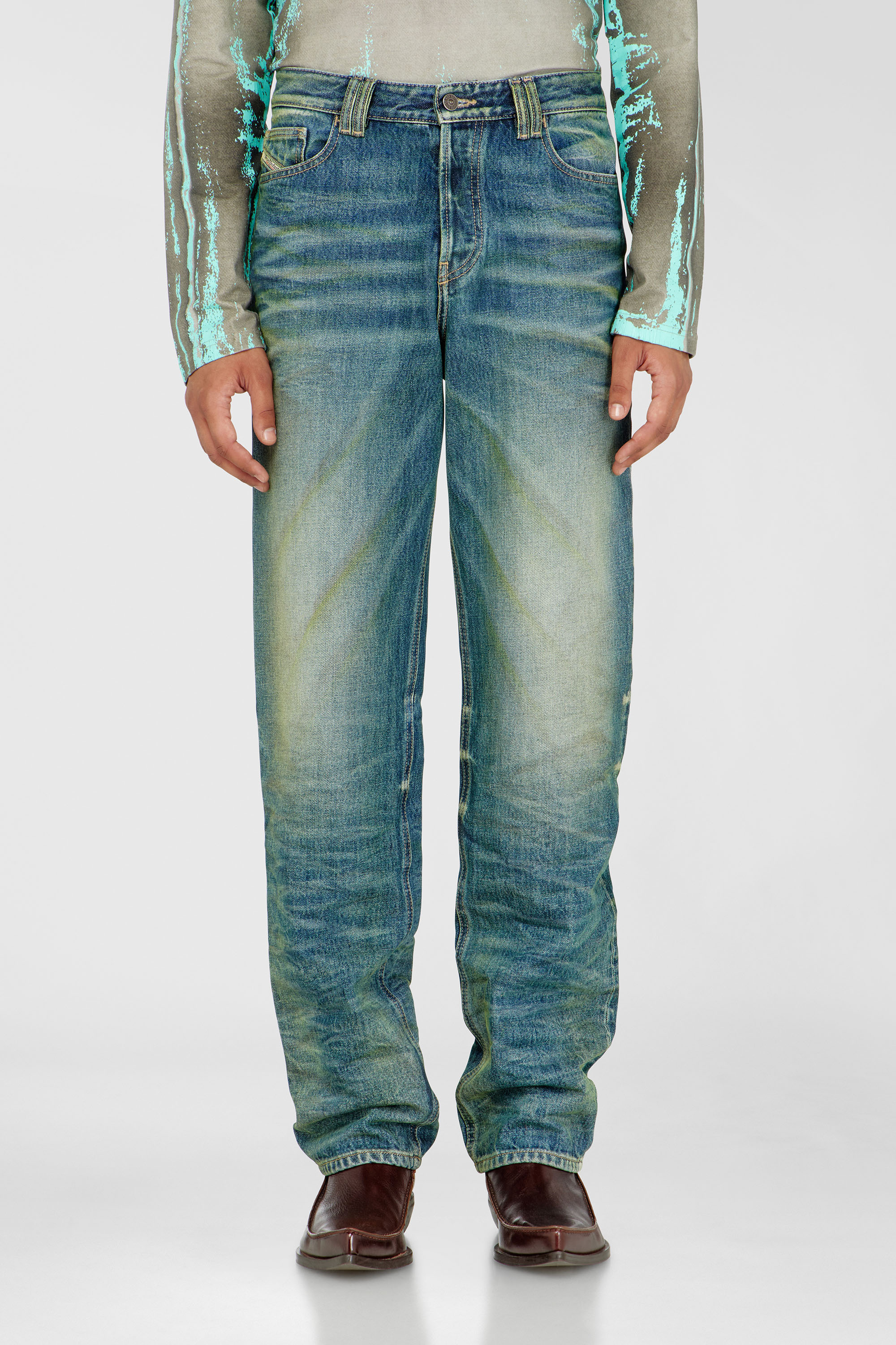 Diesel - Herren Regular Jeans 1991 D-Voeed 007FV, Mittelblau - 1
