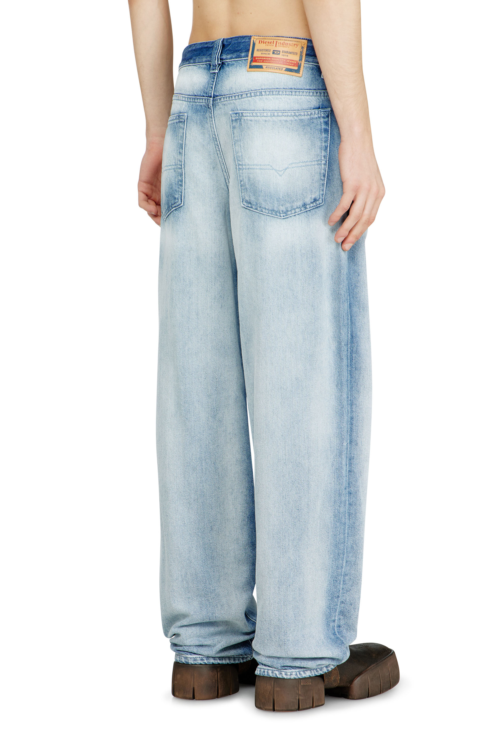 Diesel - Herren Relaxed Jeans 2001 D-Macro 09P29, Hellblau - 4