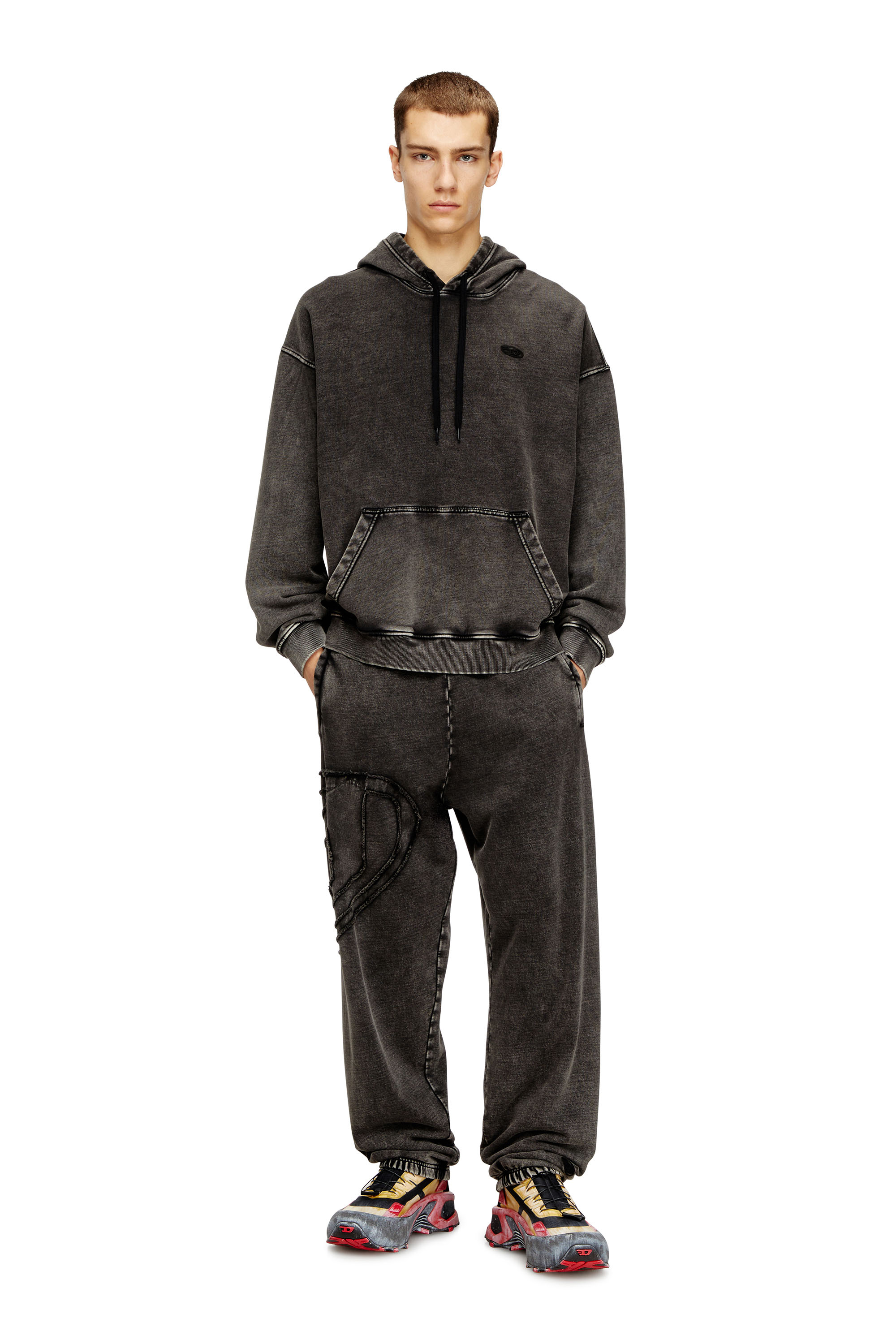 Diesel - P-MARKY-DEN, Herren Jogginghose aus Bio-Baumwolle mit ovalem D-Patch in null - 2