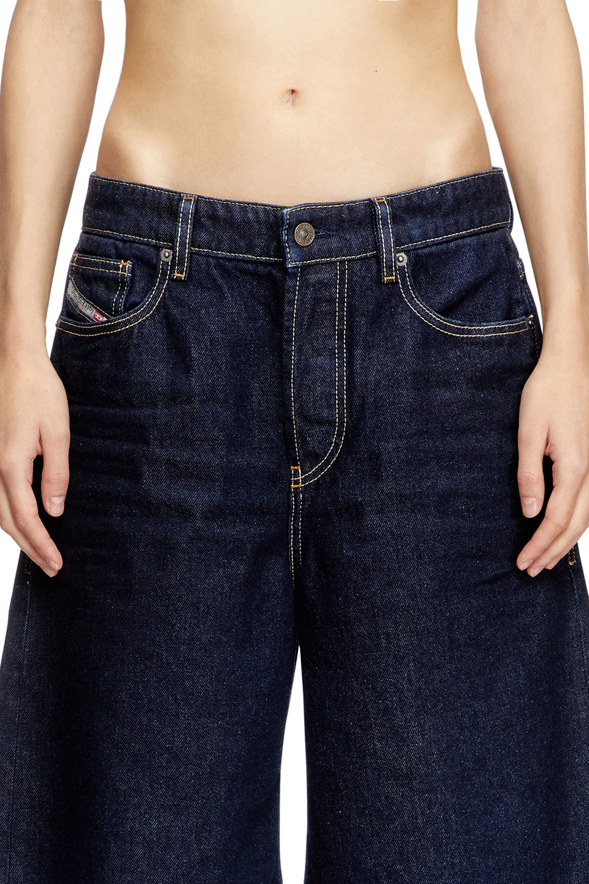 Diesel - DE-SIRE-SHORT, Damen Shorts aus Denim mit cleaner Waschung in Dunkelblau - 5