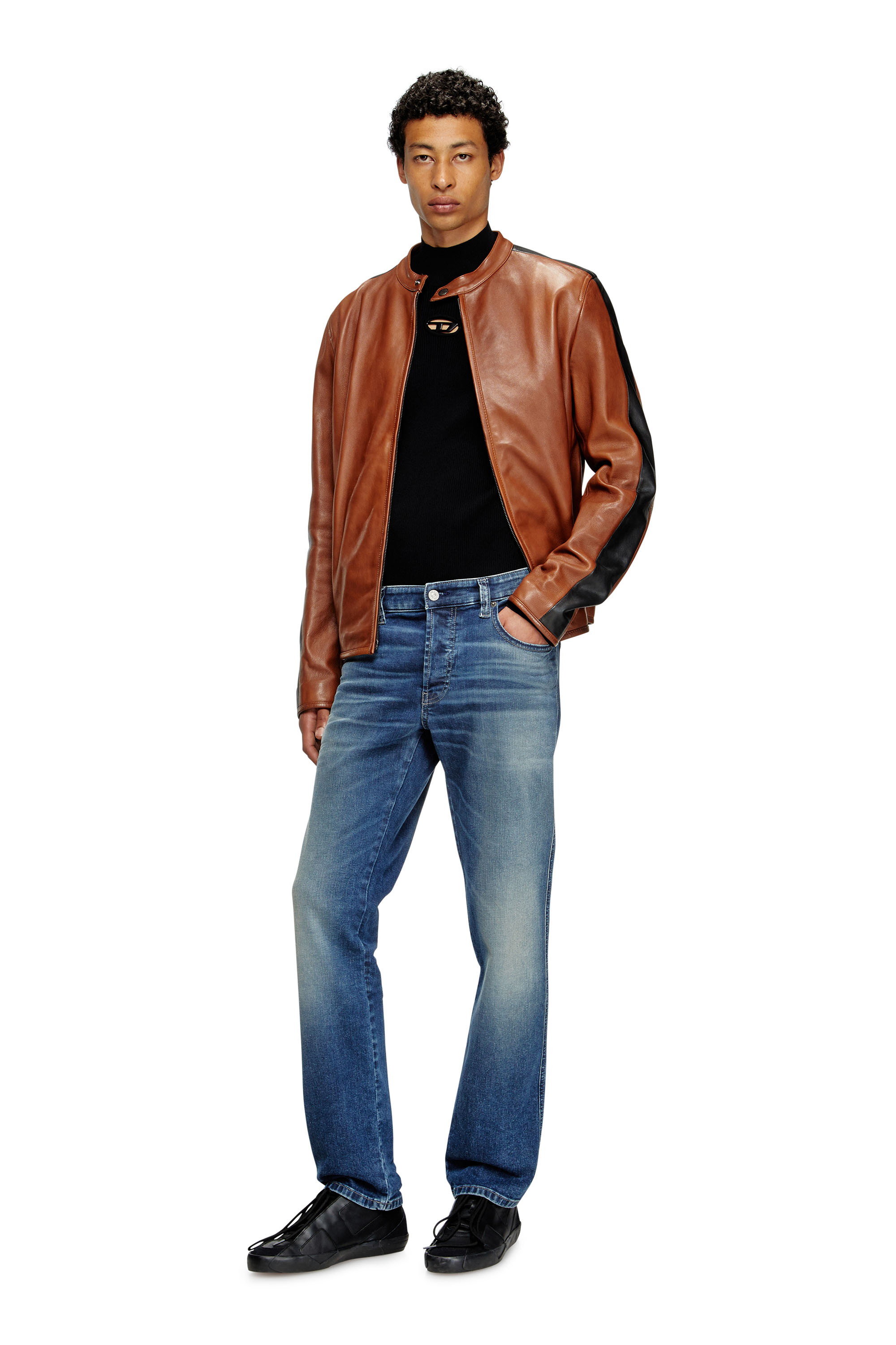 Diesel - S-SLANTE-D LOW, Herren S-Slante-D-Sneaker aus Wildleder und Leder mit D-Logo in Schwarz - 2