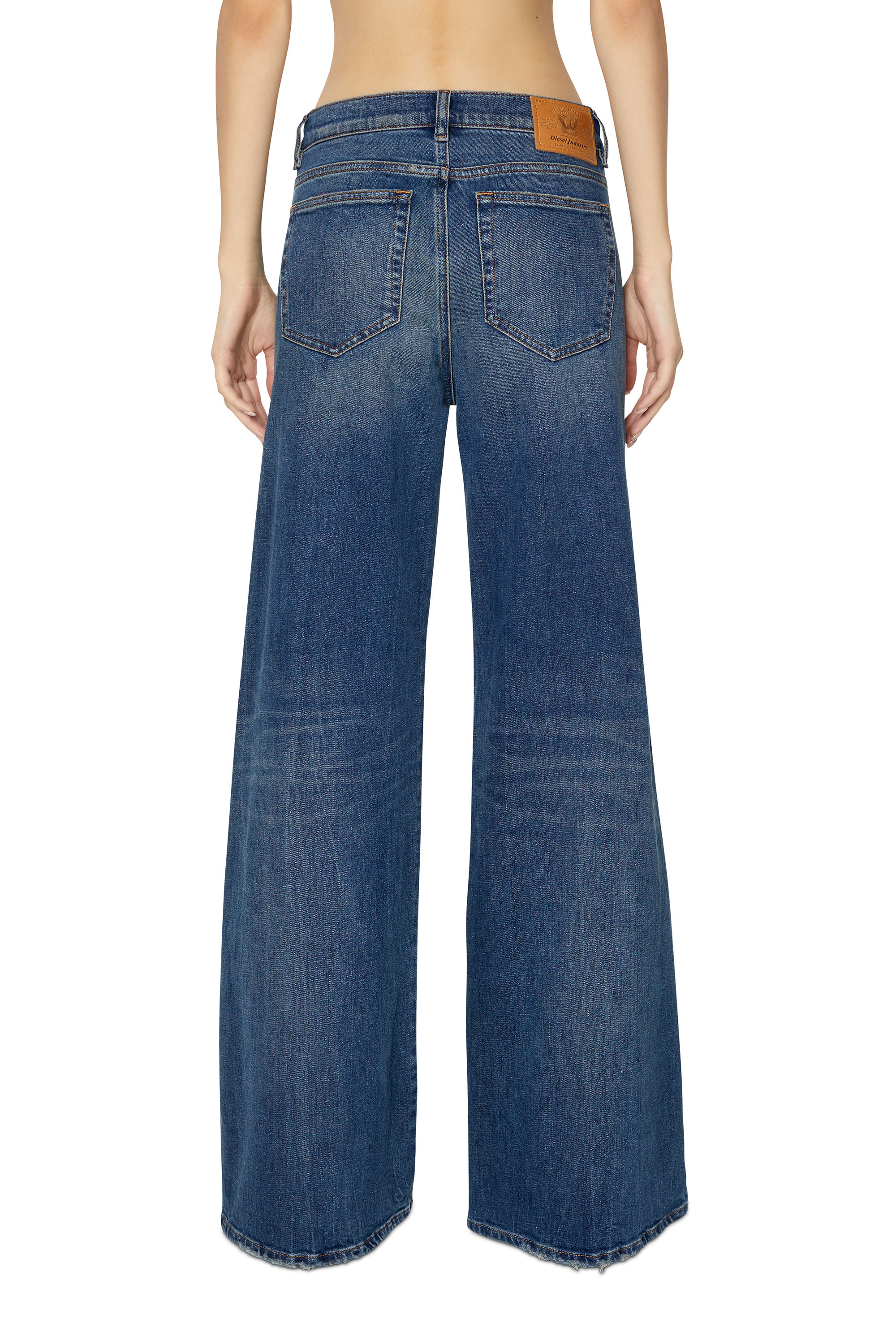 Diesel - 1978 09E66 Bootcut and Flare Jeans, Dunkelblau - Image 4