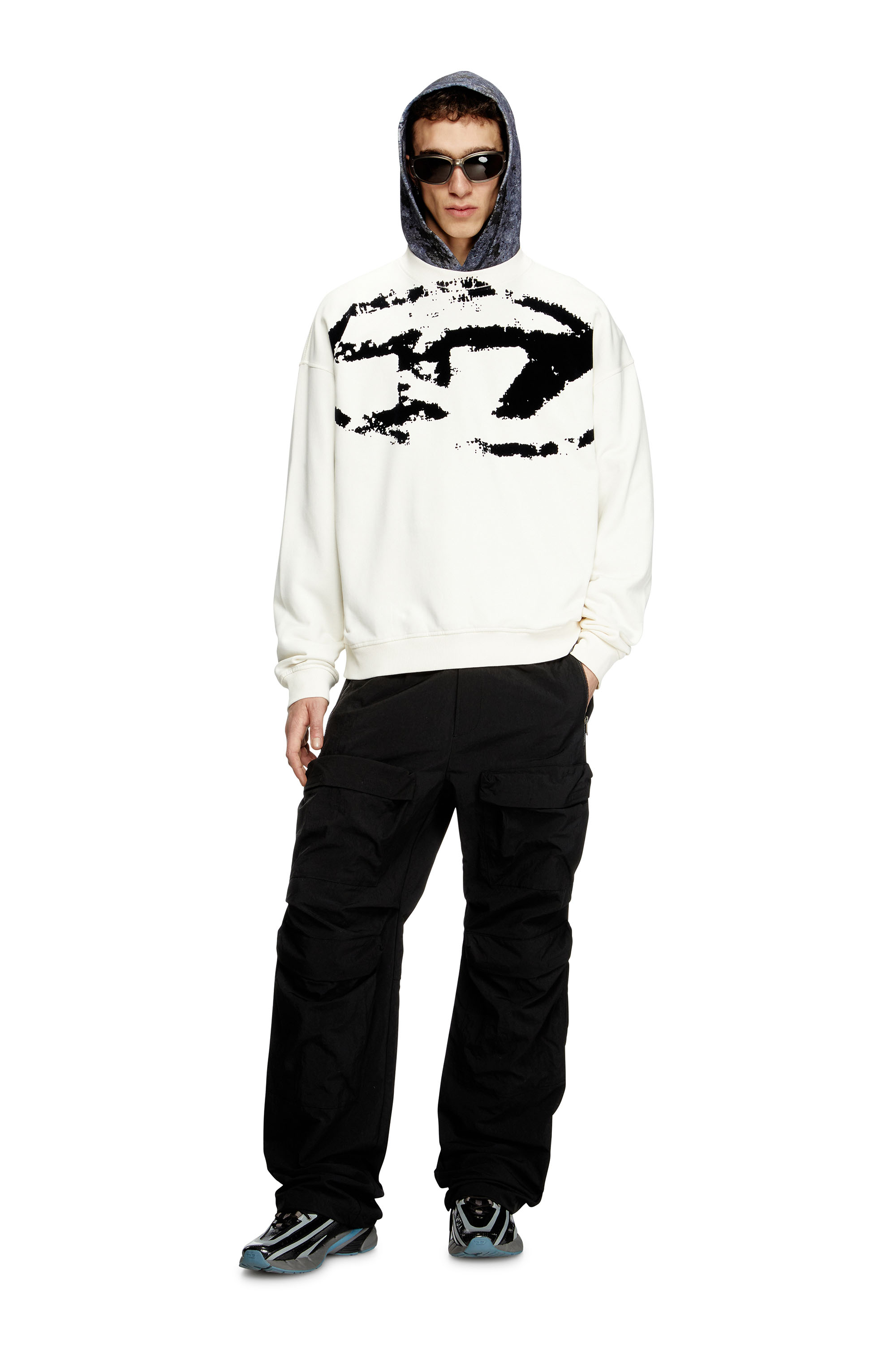 Diesel - S-BOXT-N5, Herren Sweatshirt mit beflocktem Distressed-Logo in Weiss/Schwarz - 1