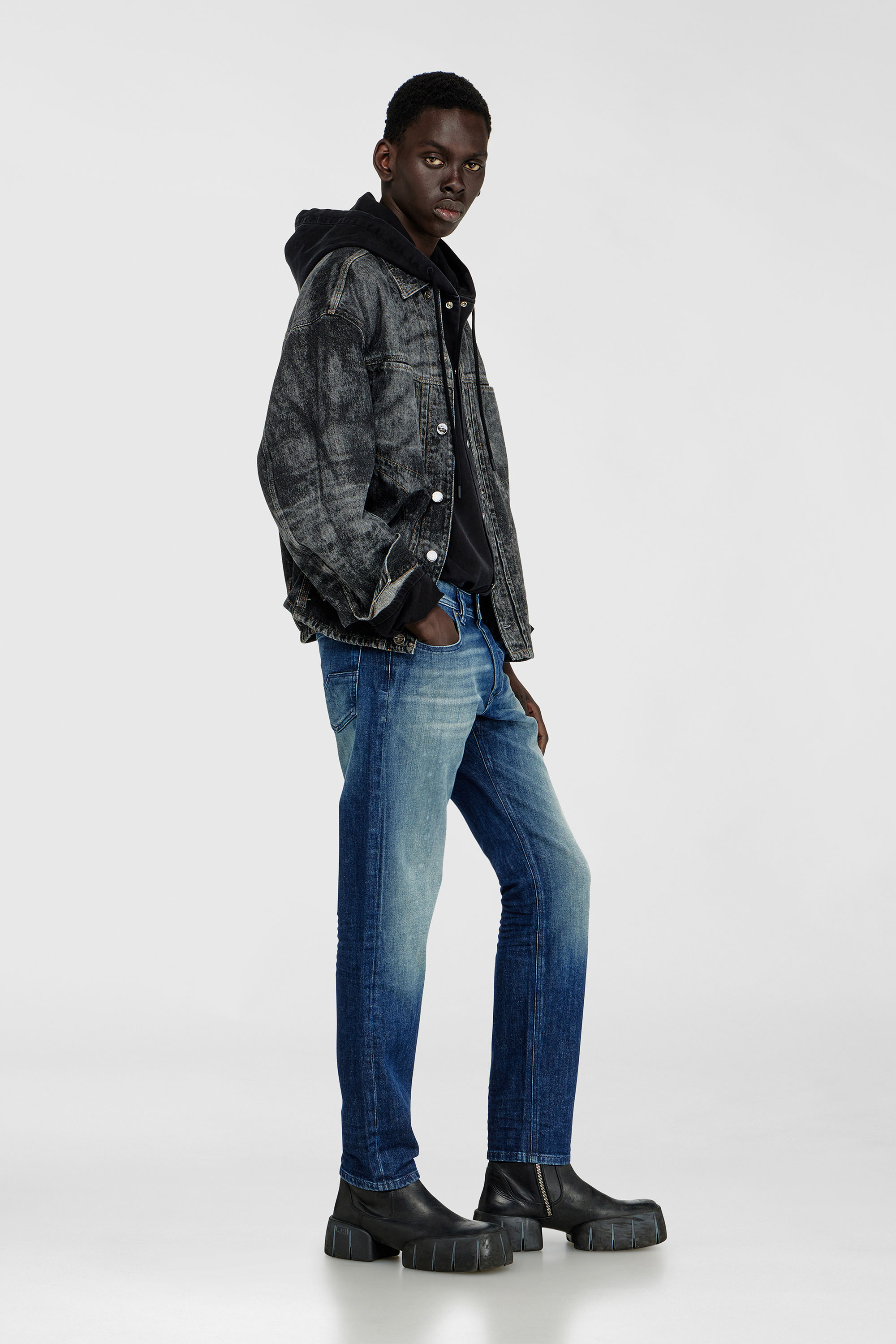 Diesel - Herren Regular Jeans 1986 Larkee-Beex 0KBBR, Dunkelblau - 2