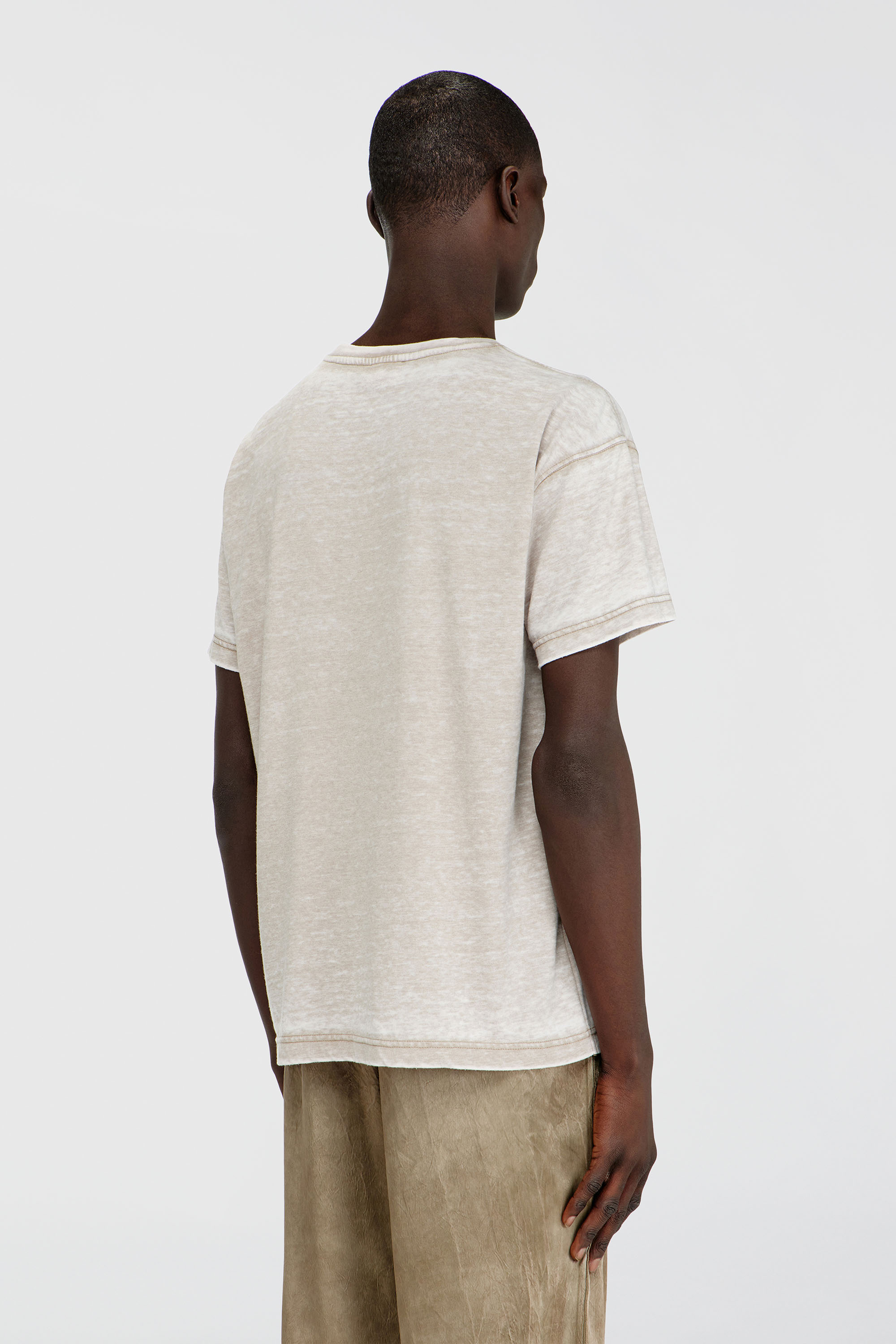 Diesel - T-NORM-AA8, Herren Jersey-T-Shirt mit burnout wash und Nieten in Beige - 4