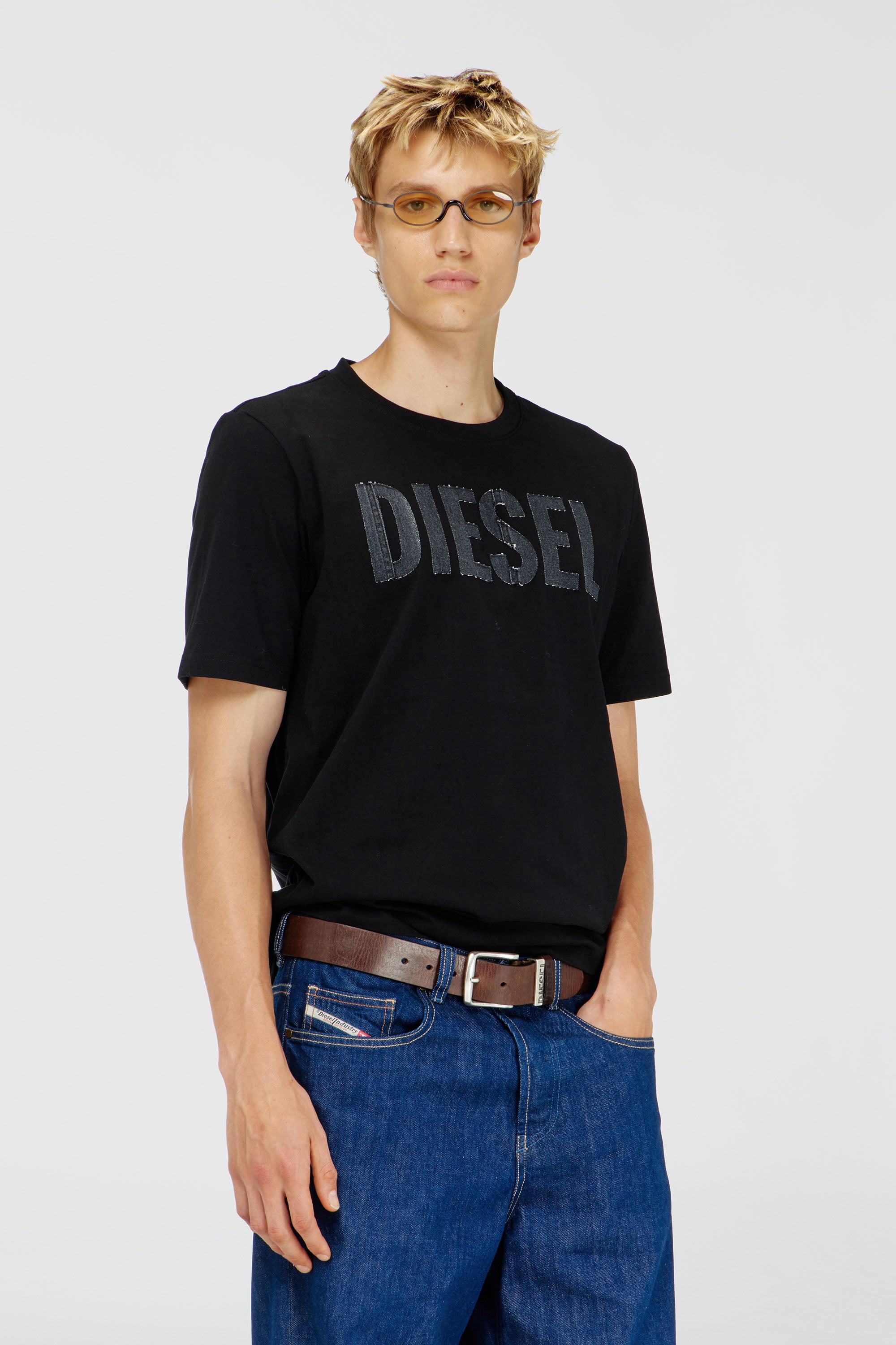 Diesel - T-JUST-APP-T92, Herren T-Shirt aus Baumwolle mit tonalem Diesel-Logoprint in Schwarz - 1