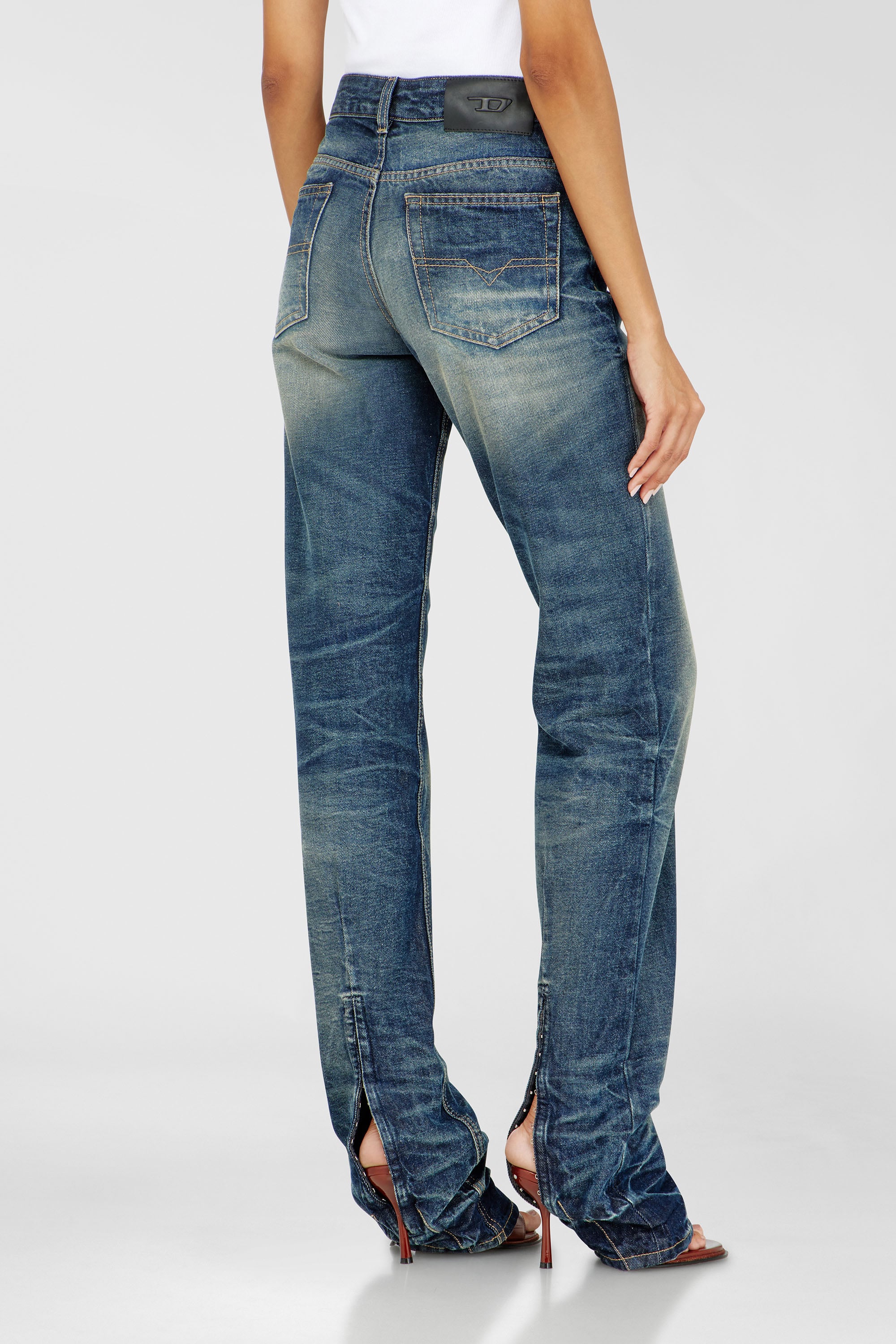 Diesel - Damen Regular Jeans D-Heel 0DBFC, Mittelblau - 5