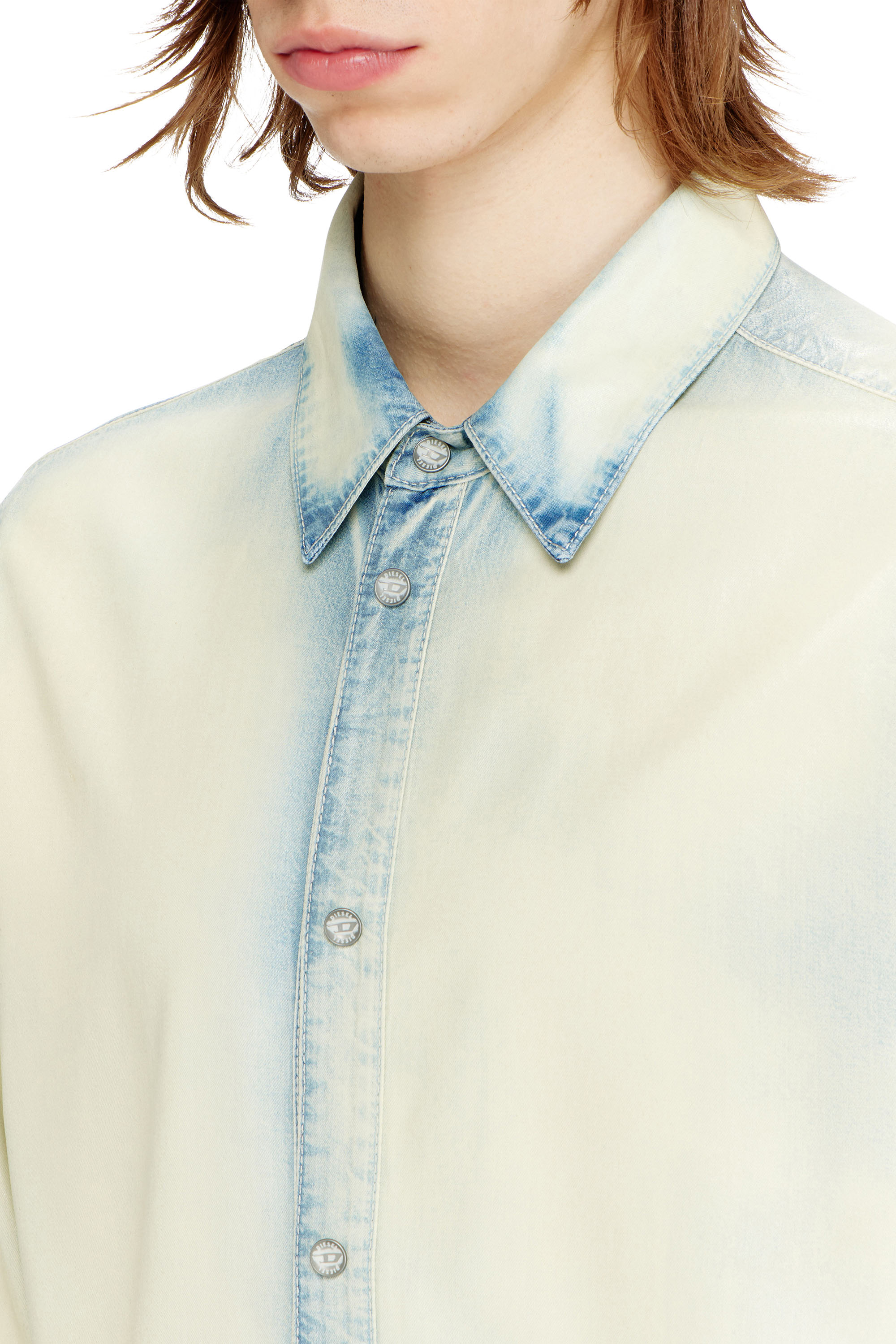 Diesel - D-SYNAR-FSI1, Herren Hemd aus flie&szlig;endem X-Ray-Bleach-Denim in Blau/Weiss - 5