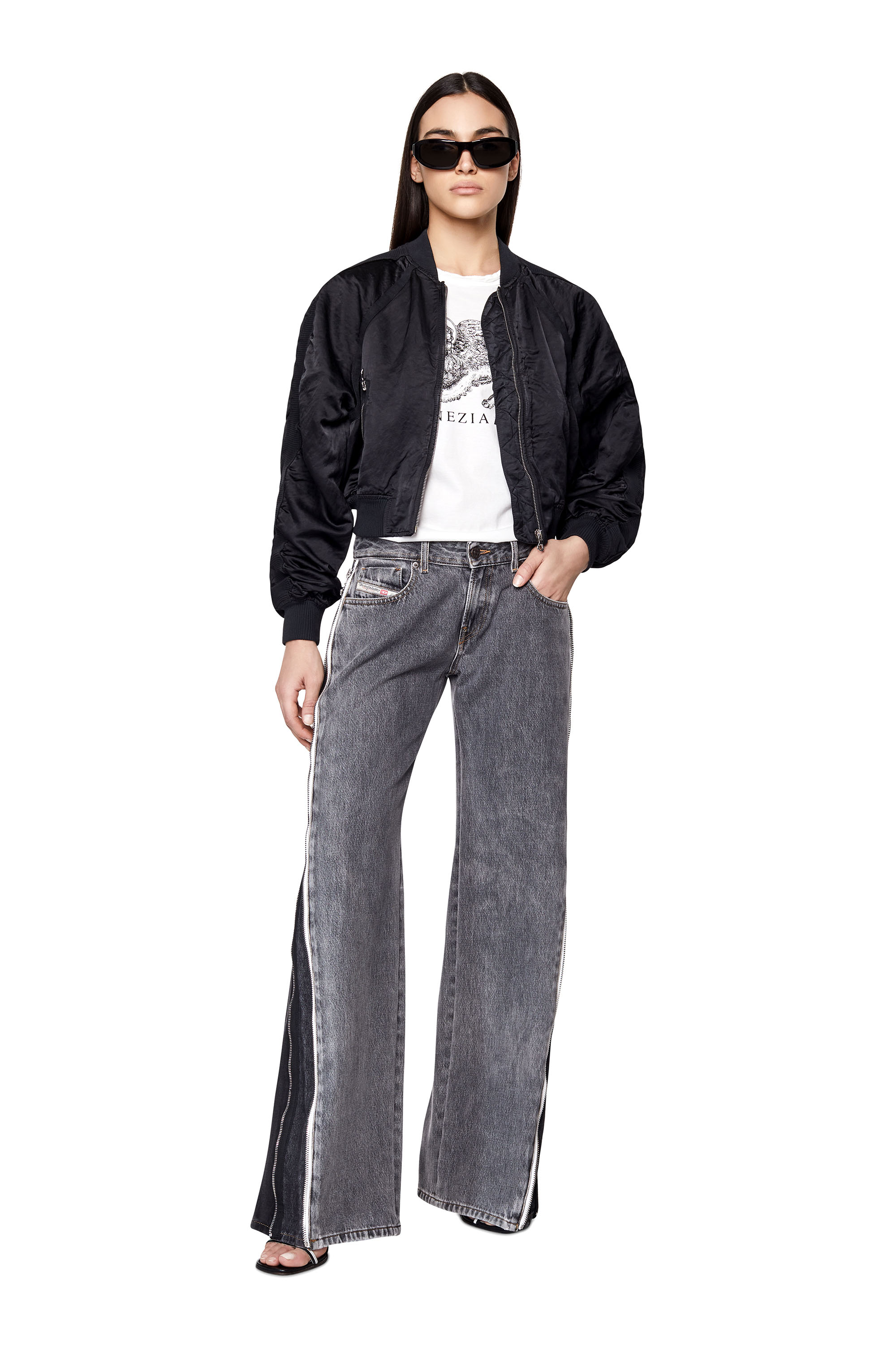 2002 09D18 Straight Jeans