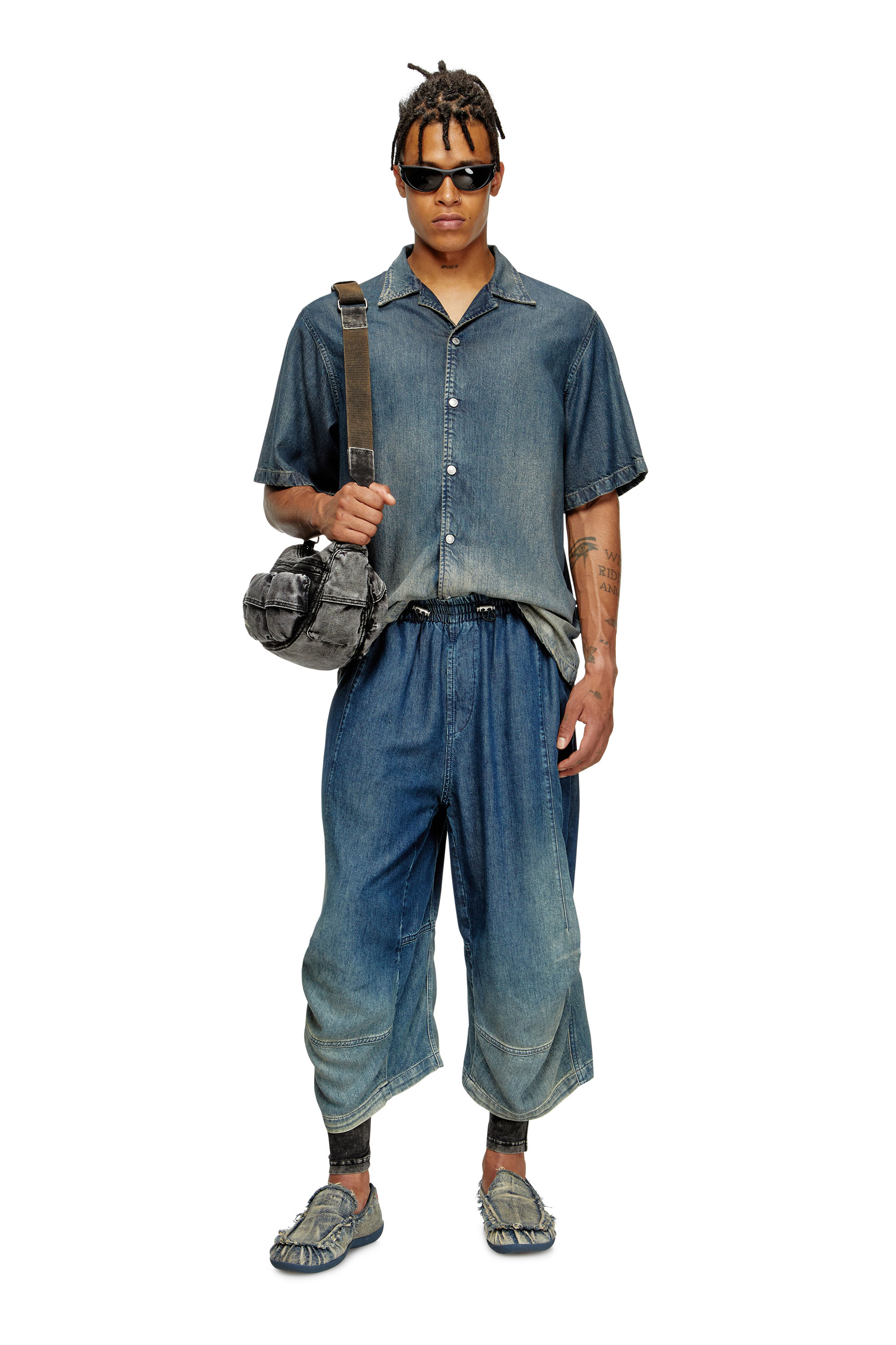 Diesel - D-PARI-SHORT-S, Unisex Ergonomische Shorts aus schattiertem Denim in Mittelblau - 3