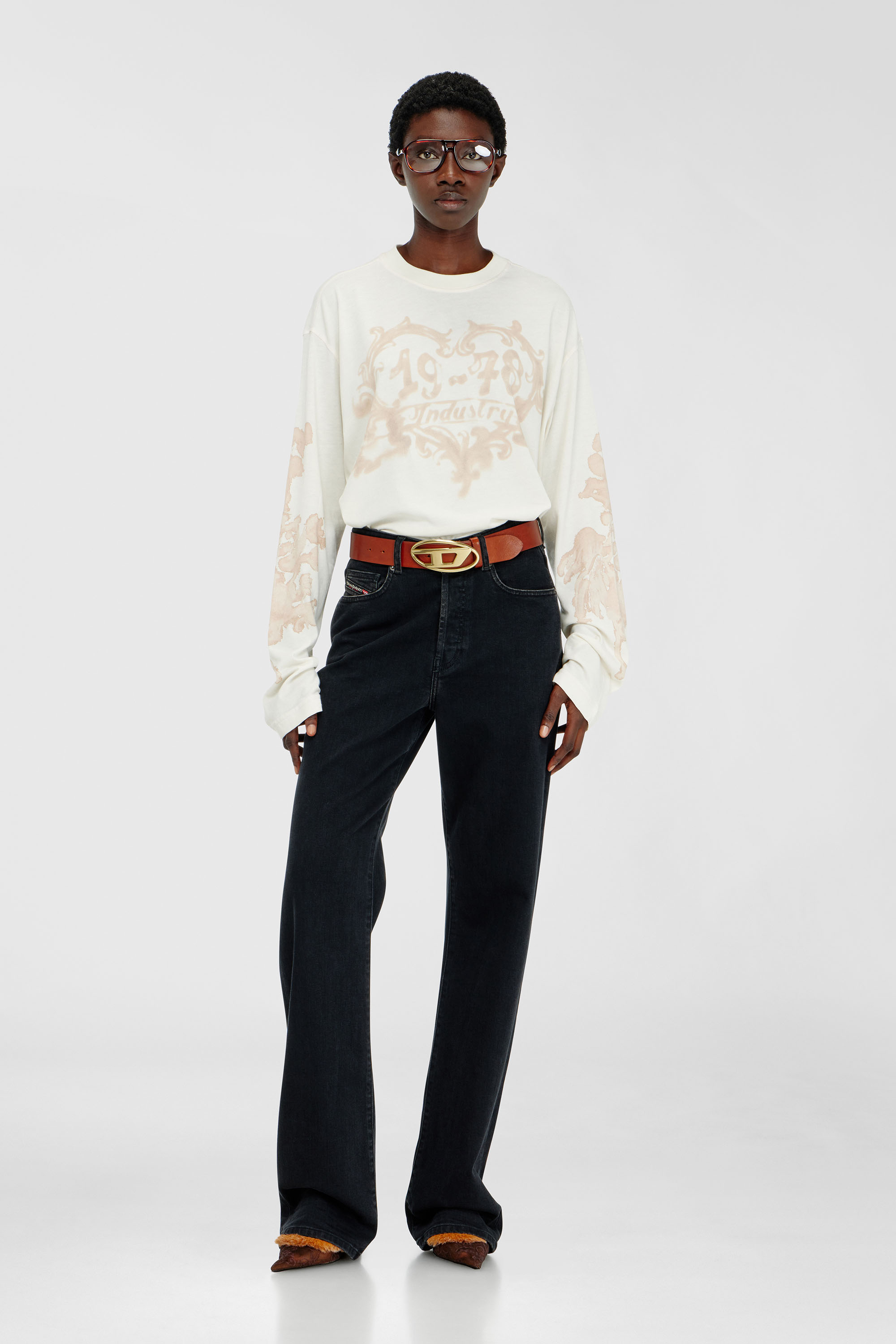 Diesel - T-HILARY-LS-AA1, Damen Langarmshirt aus Baumwolle mit Grafikprint in Weiss/Rosa - 2