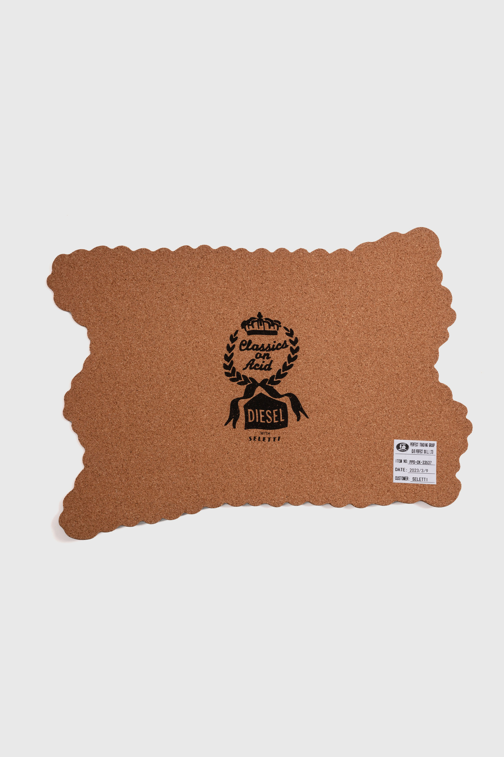 Diesel - 11264 TABLE MAT "DIESEL LIVING" - ACID F, Unisex Tischset aus Kork in Wei&szlig; - 2