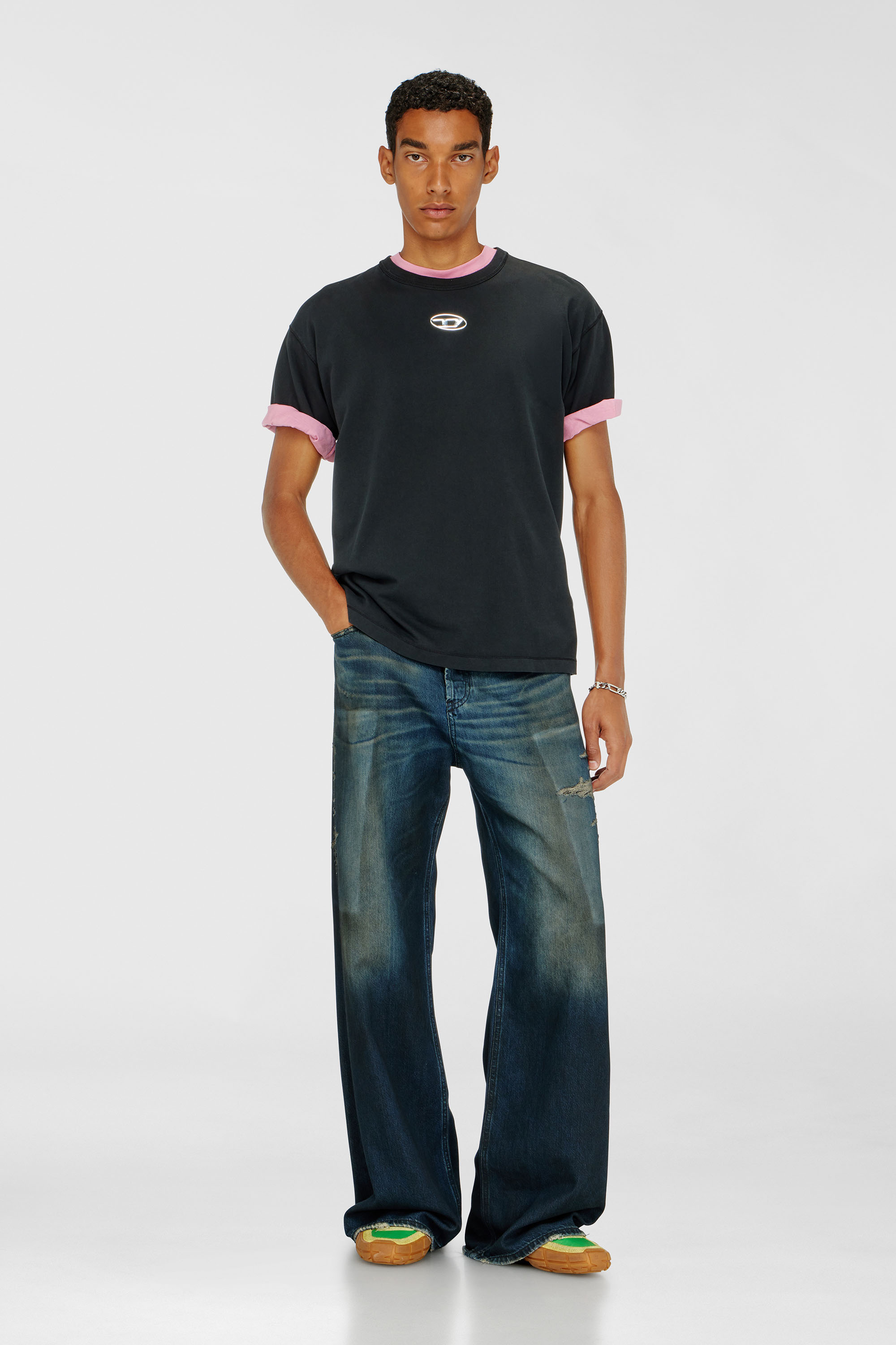 Diesel - T-NORM-IOD, Herren Leichtes Baumwoll-T-Shirt mit metallischem ovalem D-Logo in Schwarz - 2