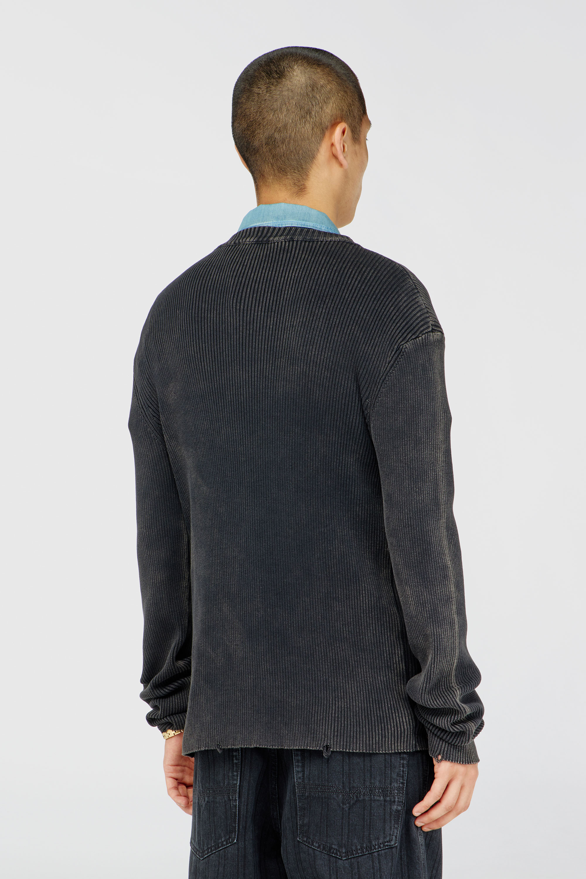 Diesel - K-DARIN-D, Herren Vielgetragener Pullover mit Cutout-Logo in Schwarz - 4