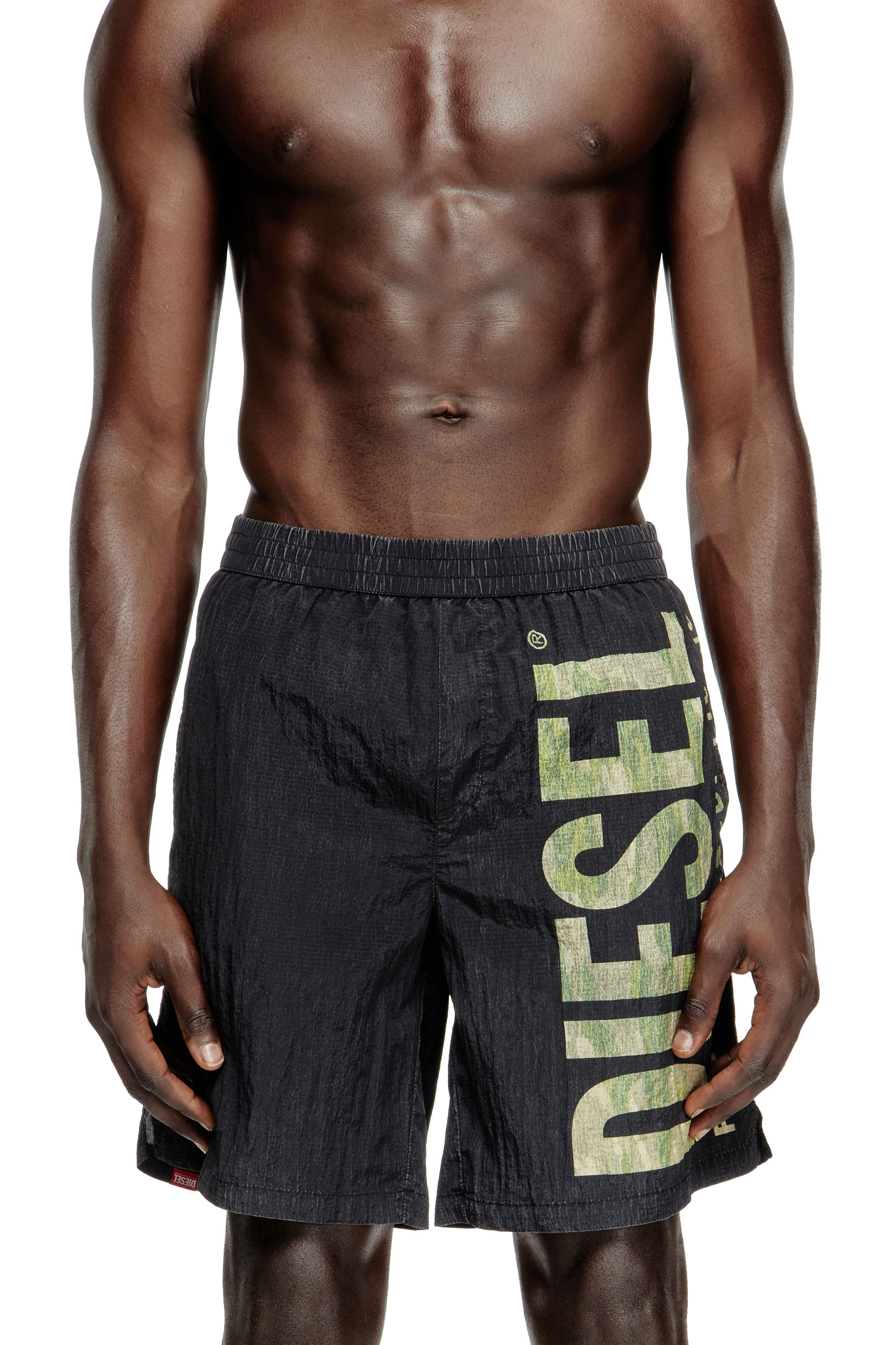 Diesel - POWEL-47.5-UTLT, Herren Boardshorts aus Camo-Ripstop in Schwarz/Grün - 2
