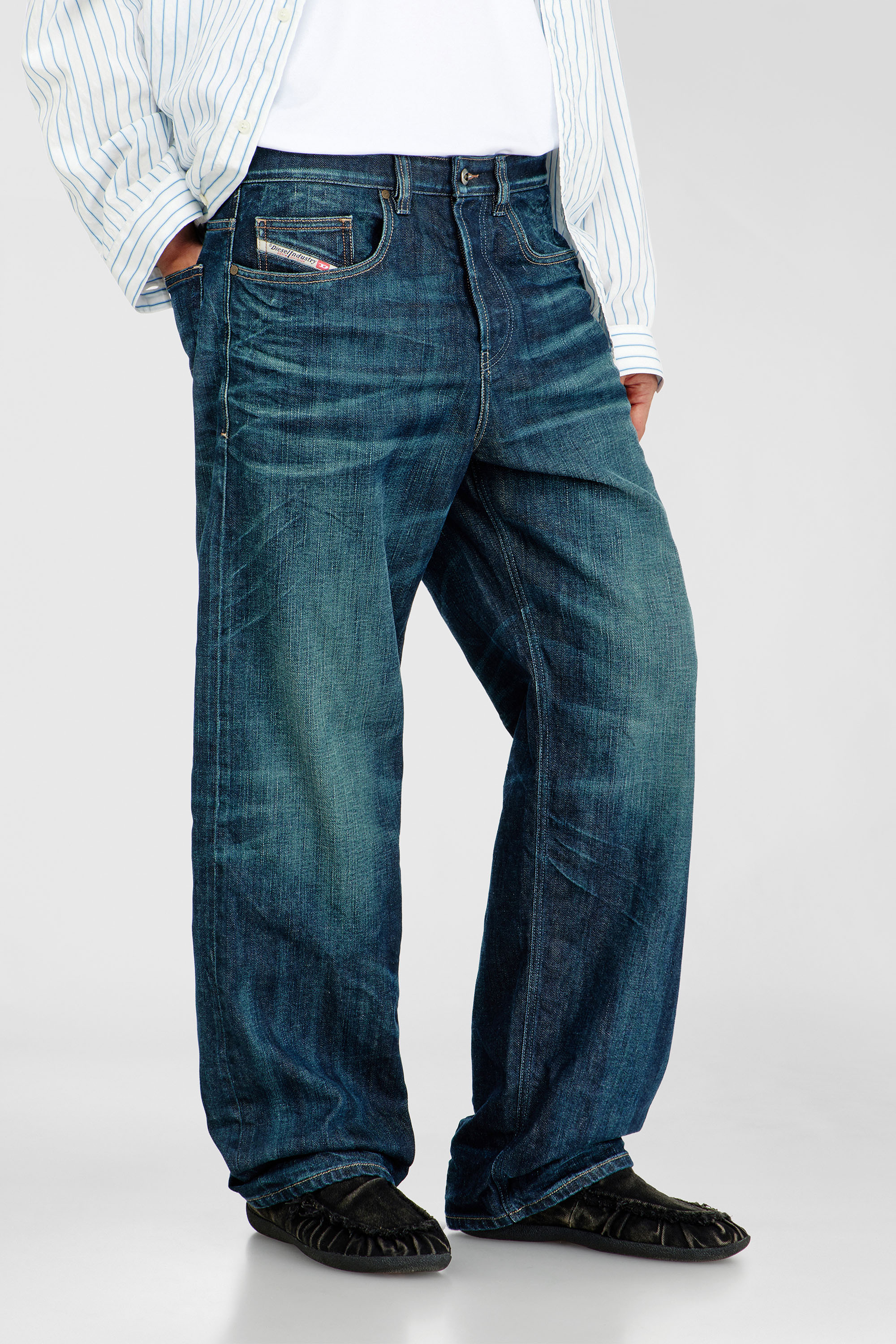 Diesel - Herren Relaxed Jeans 2001 D-Macro 09Q04, Dunkelblau - 7