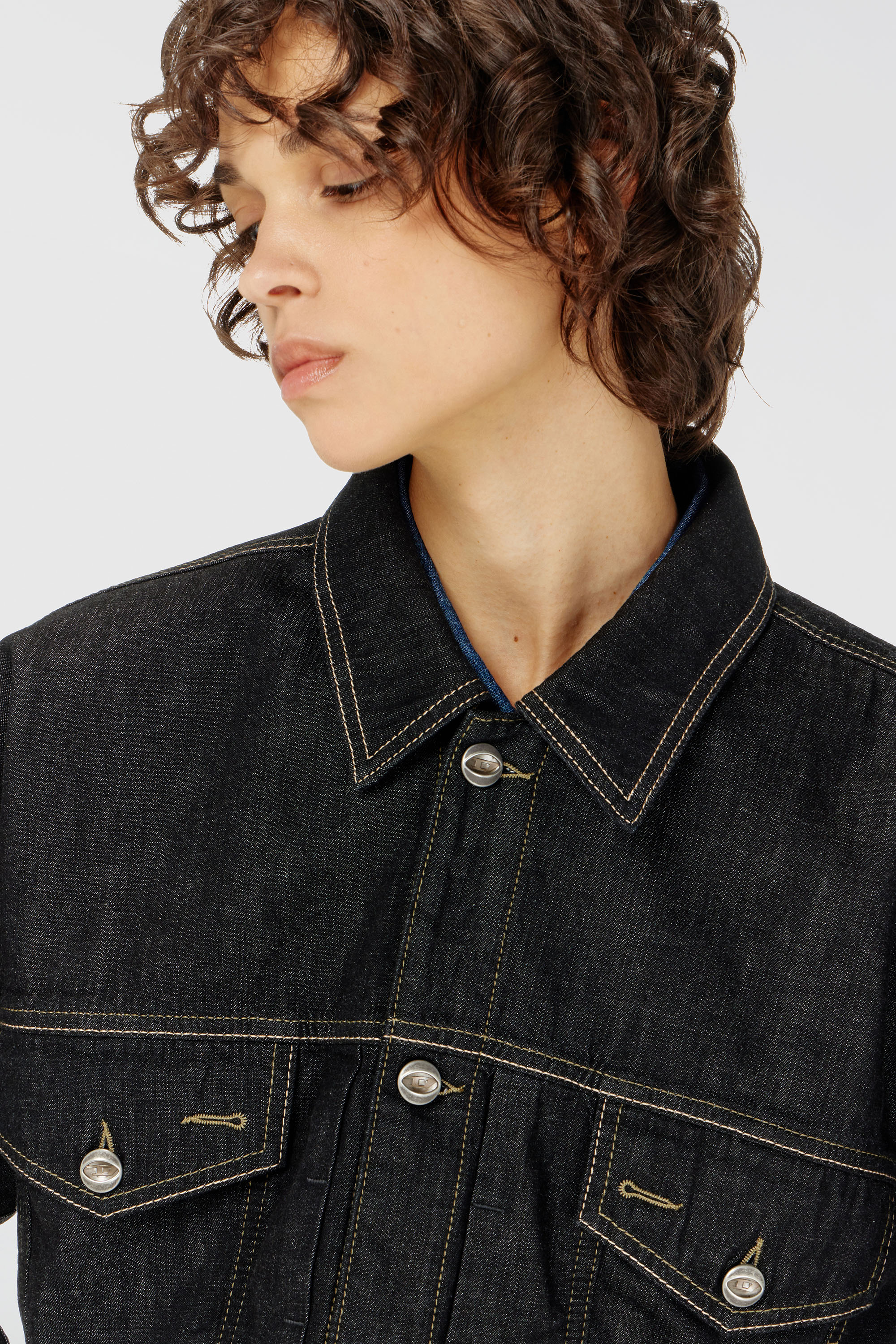 Diesel - DE-MALLEY, Damen Oversized cropped Trucker-Jacke aus rinse denim in Schwarz - 5