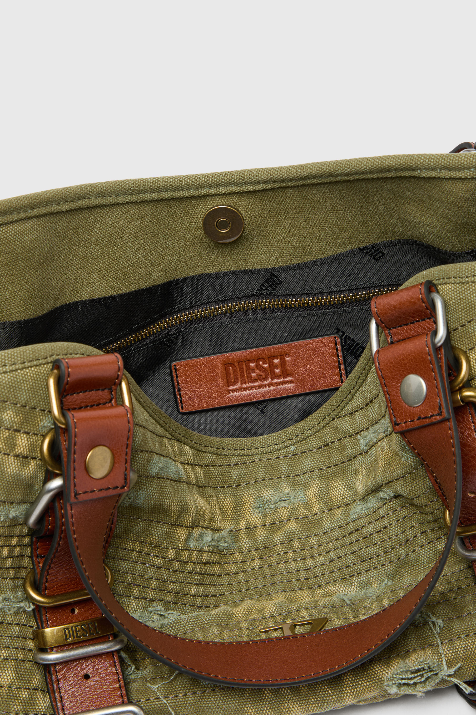 Diesel - D-ONE TOPHANDLE S, Damen D-One-Small Top-Handle-Tasche aus Canvas mit Lederbesatz in Gr&uuml;n - 6