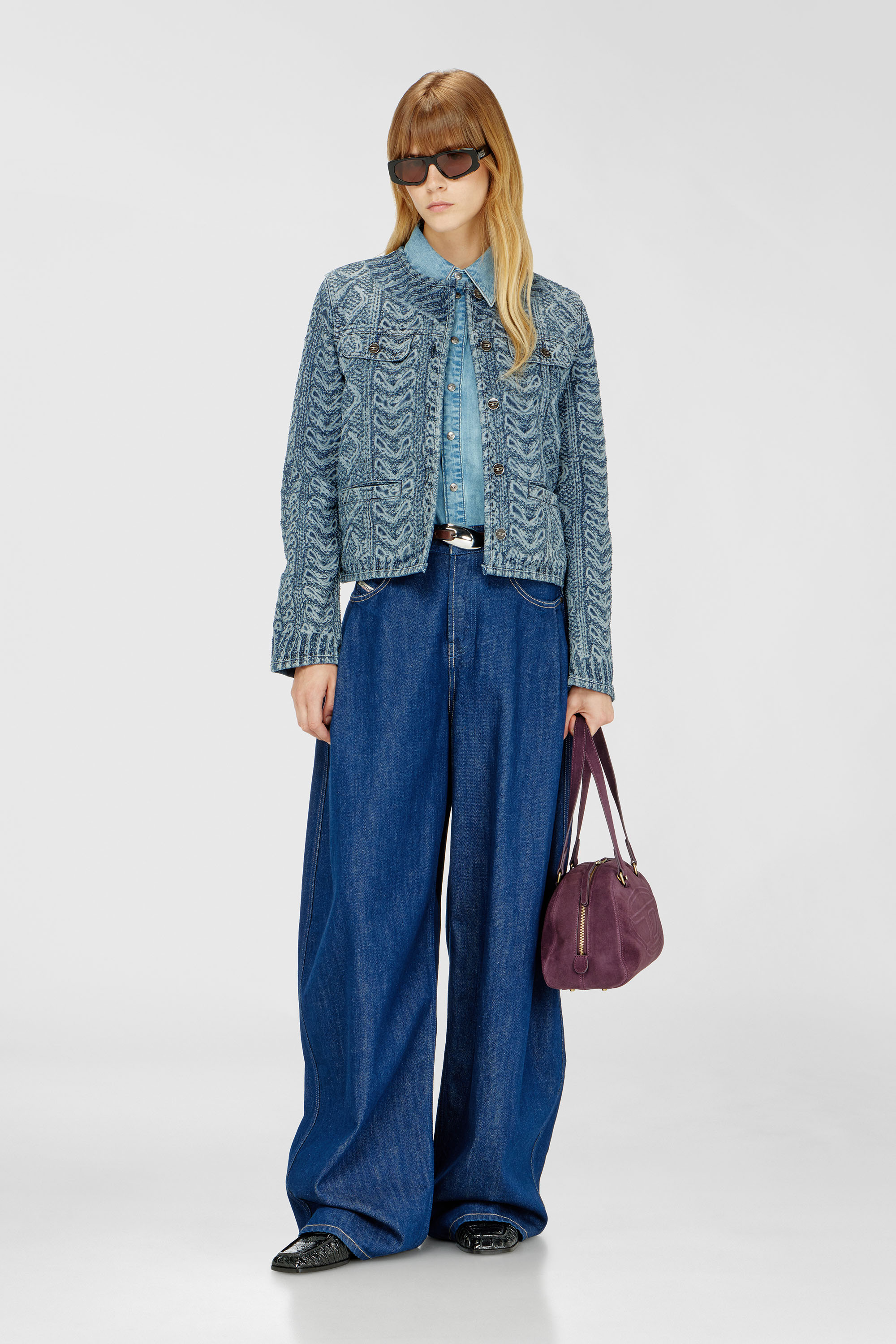 Diesel - DE-GRAFY-S2, Damen Kragenlose Jacke aus Denim mit Zopfmuster-Effekt in Mittelblau - 2