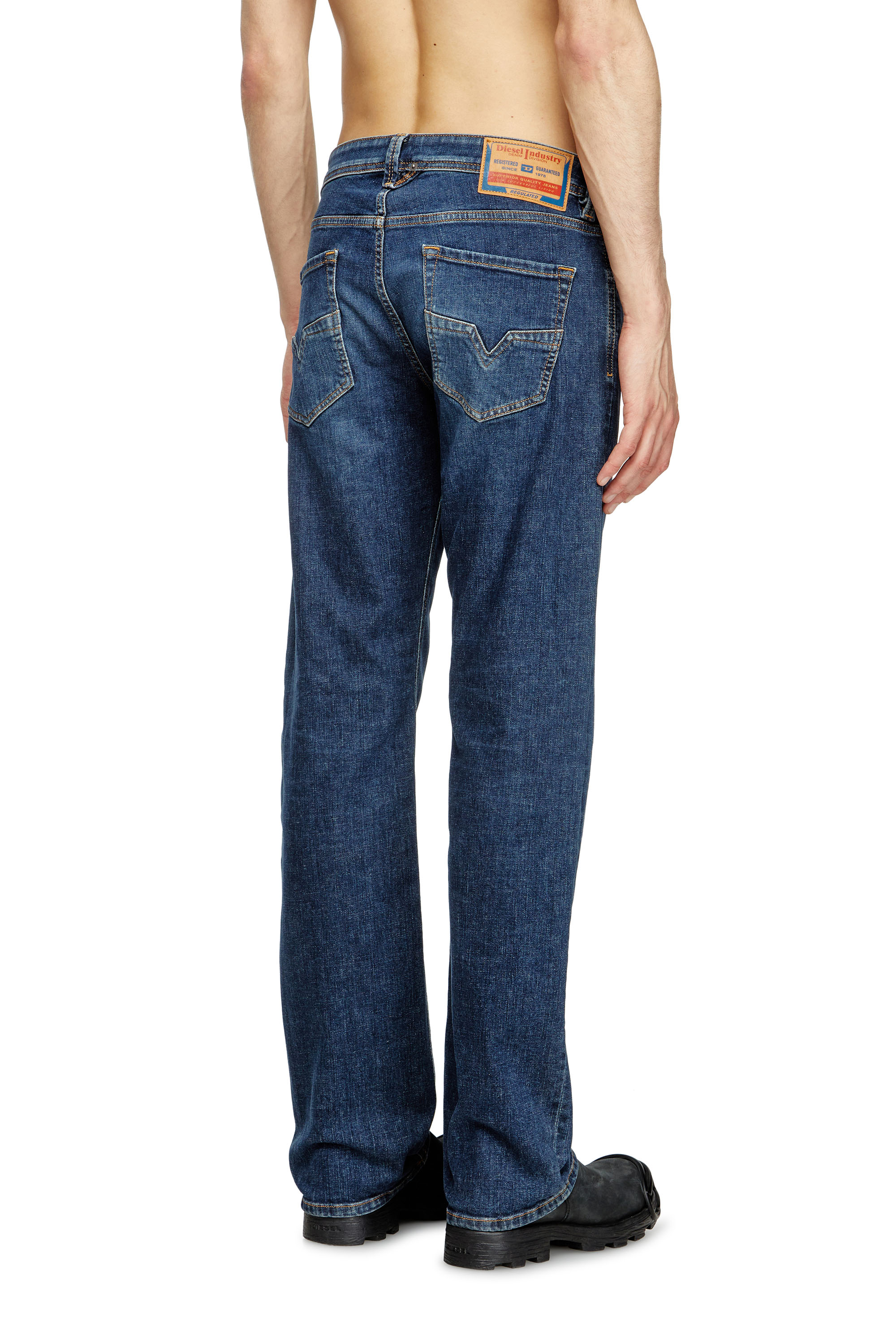 Diesel - Herren Regular Jeans 1985 Larkee 09J47, Dunkelblau - 4