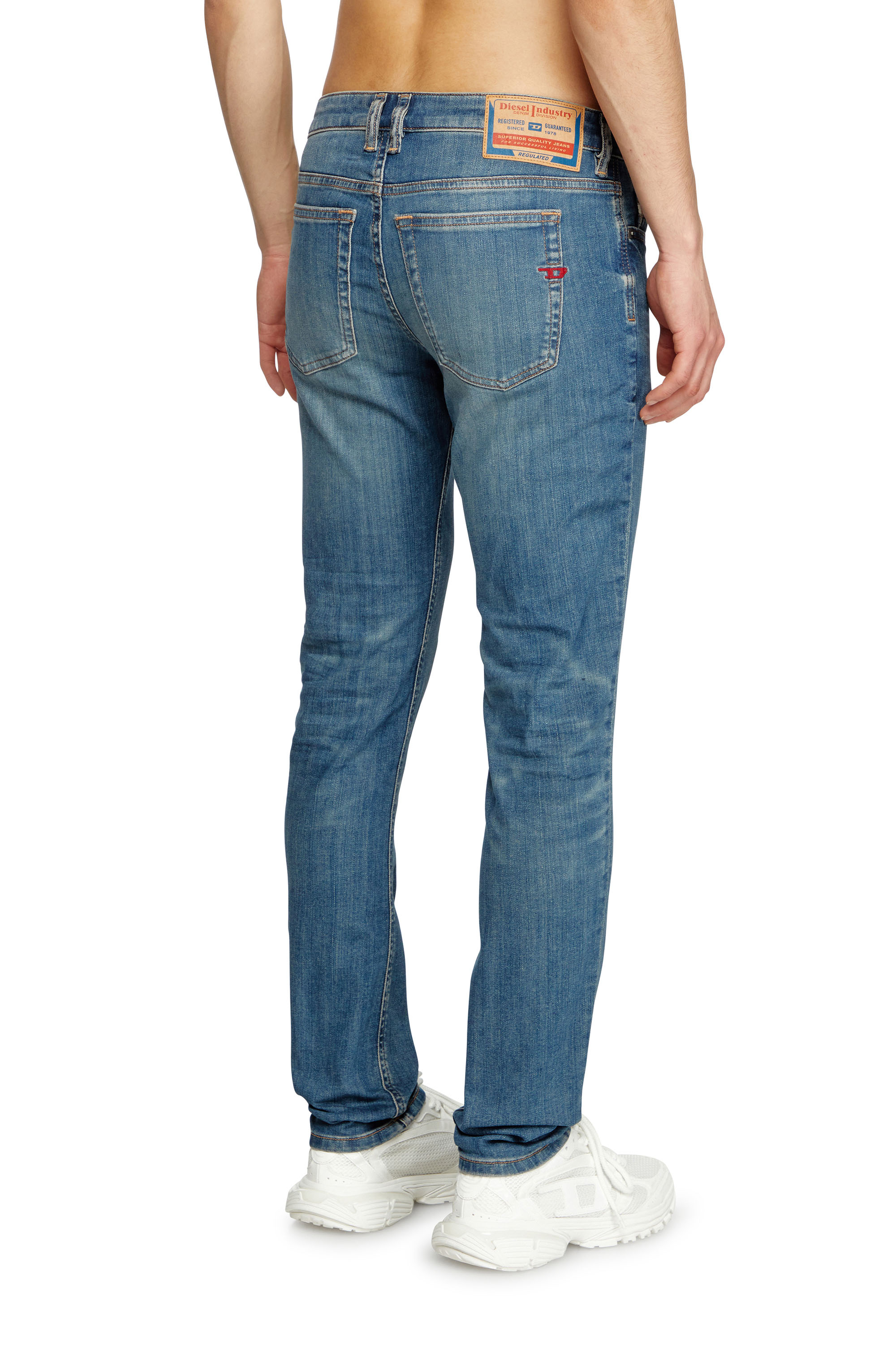 Diesel - Herren Skinny Jeans 1979 Sleenker 0BMBT, Mittelblau - 4