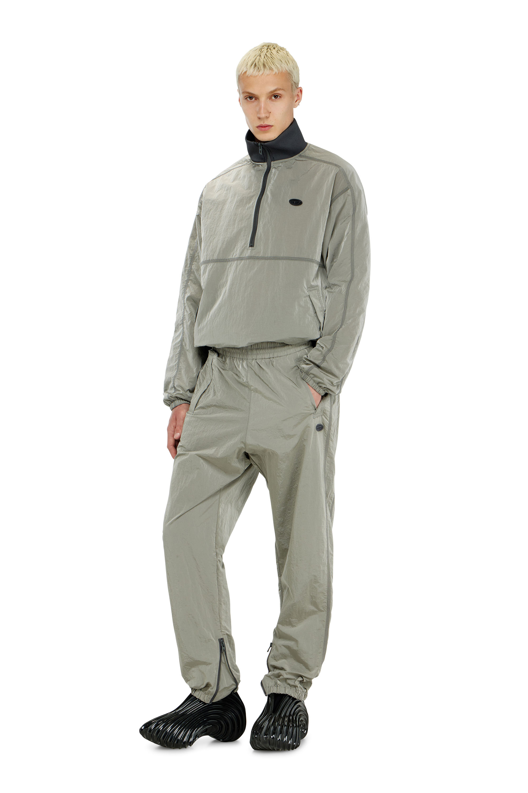 Diesel - P-ANOK, Herren Nylonhose mit crinkle-Effekt in Hellgrau - 1