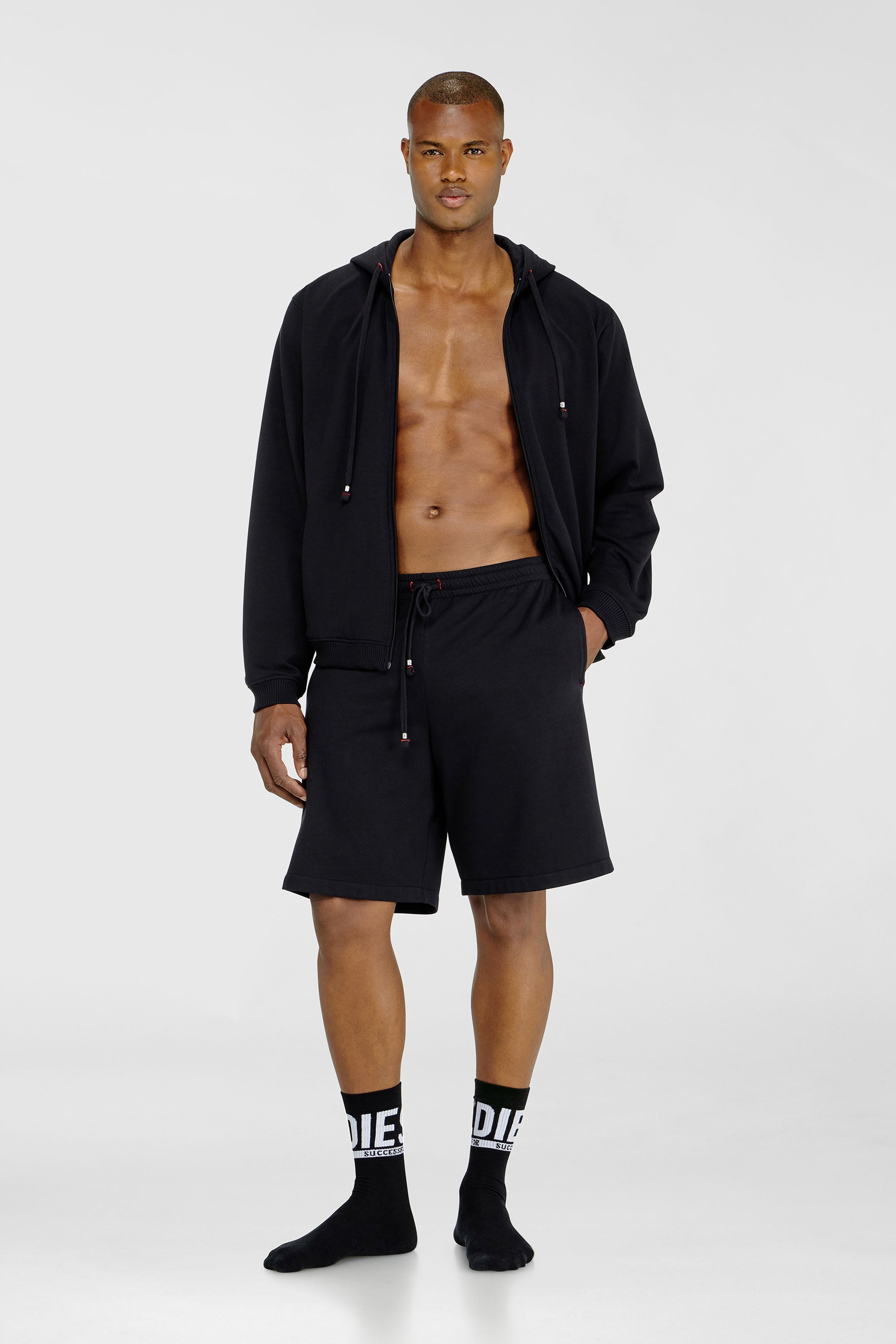 Diesel - LUCAS-D-CORE, Herren Sweatshorts aus aufgerauter Baumwollmischung in Schwarz - 1