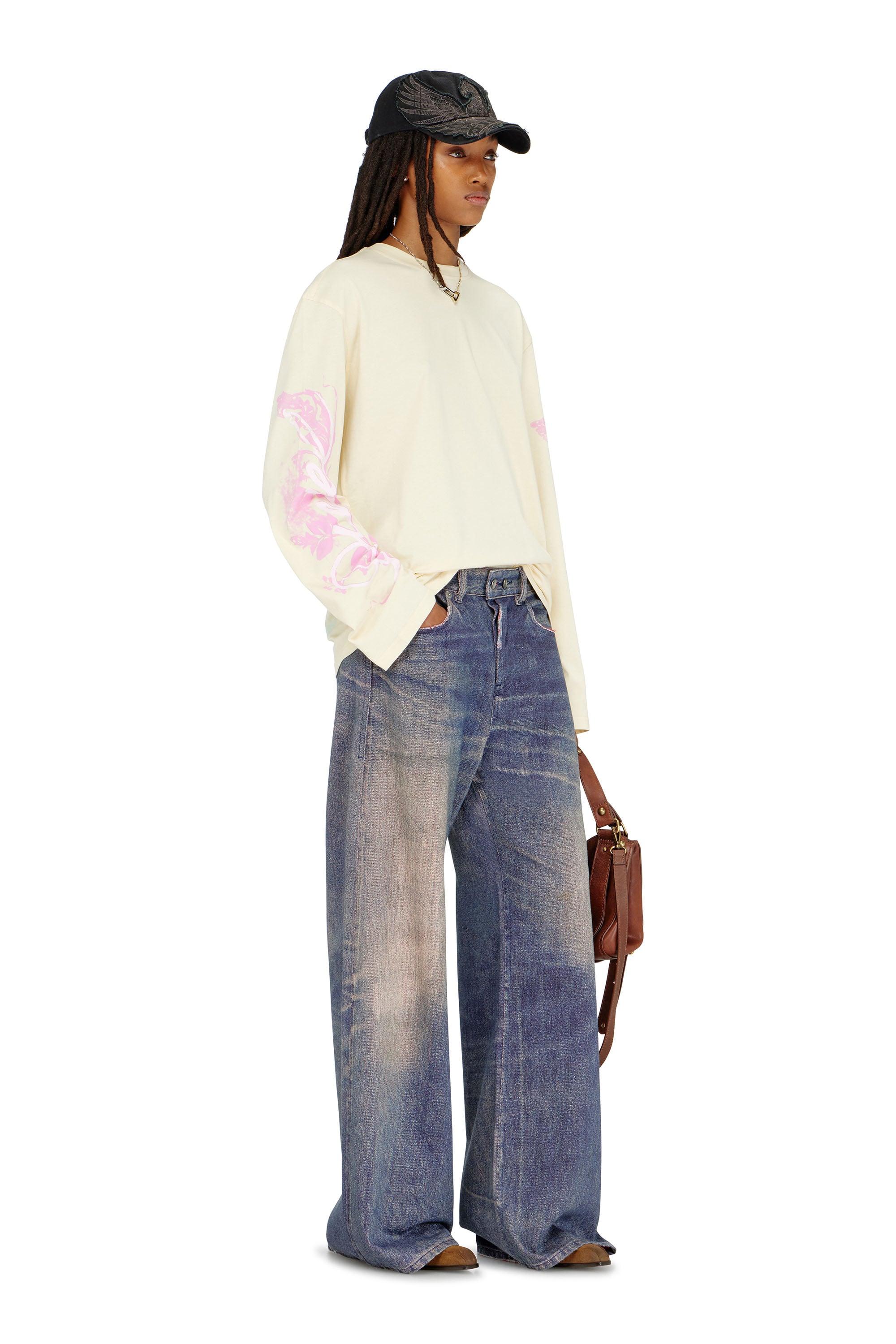 Diesel - T-HILARY-LS-AA3, Damen Langarmshirt mit Grafikprints und Kristallen in null - 2